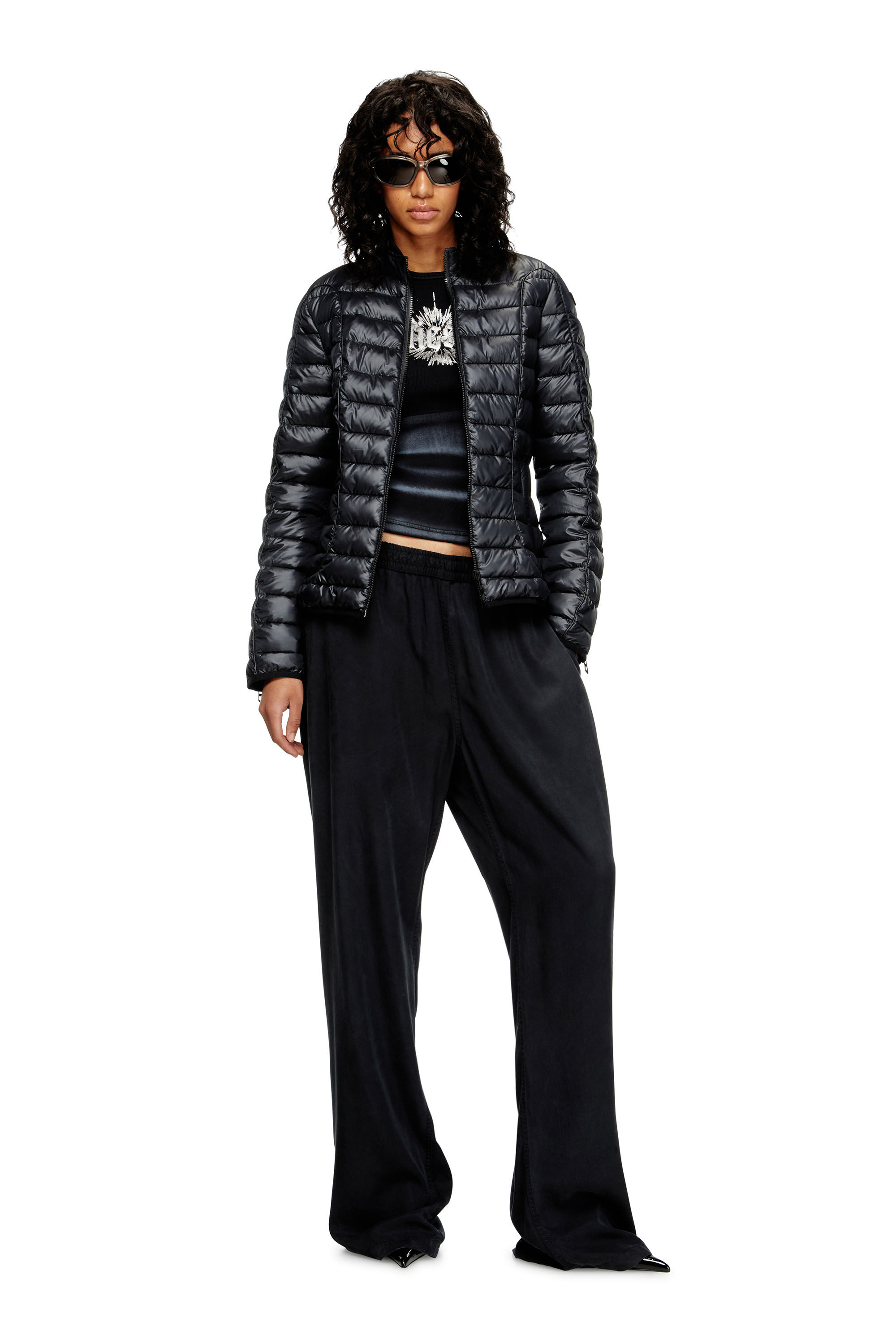 Diesel - W-PILOT-FEM, Doudoune avec détails de motard Femme in Noir - 1
