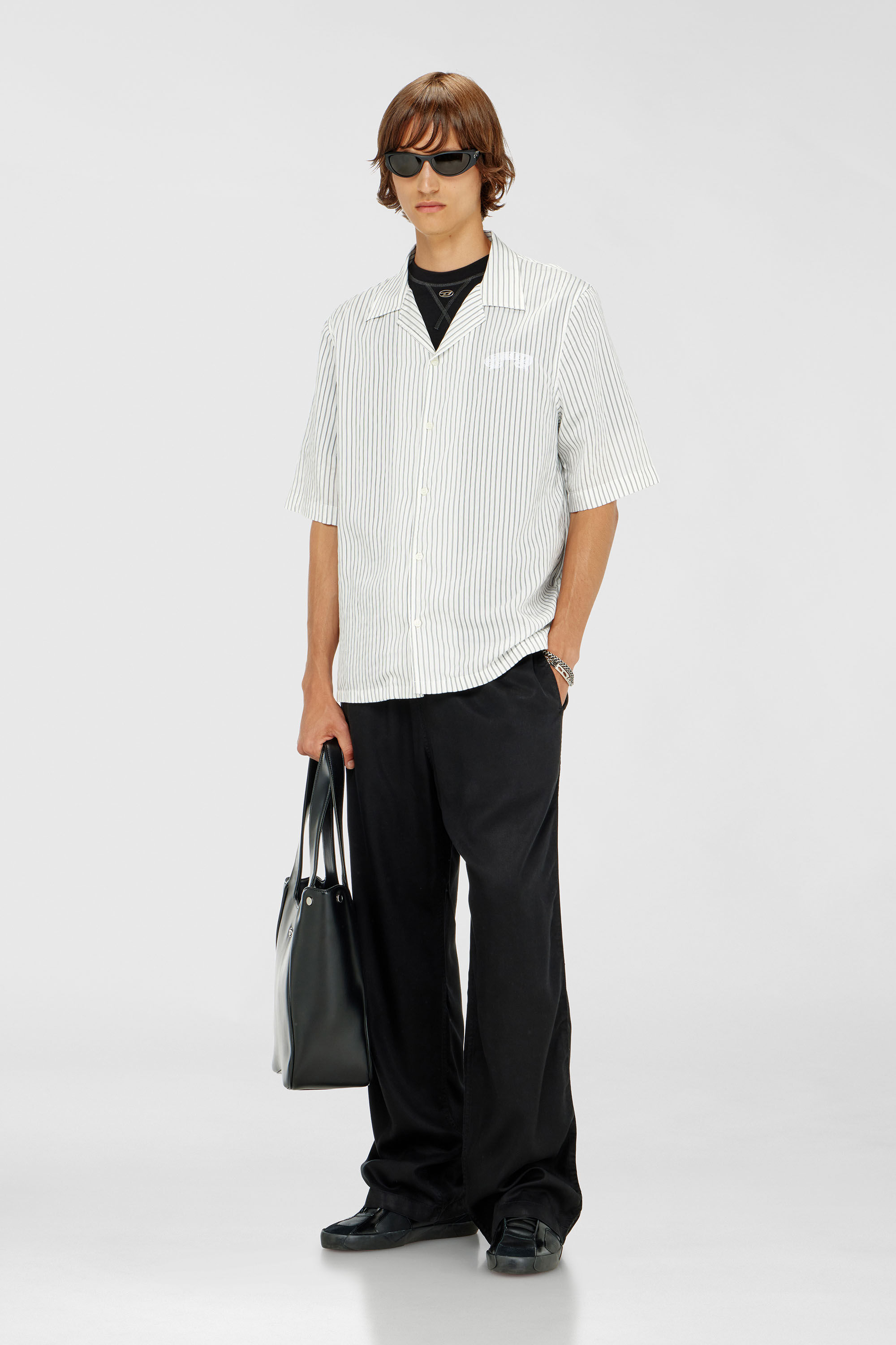 Diesel - P-DREYER-C, Pantalon &agrave; cordon en serg&eacute; d&eacute;lav&eacute; Homme in Noir - 1