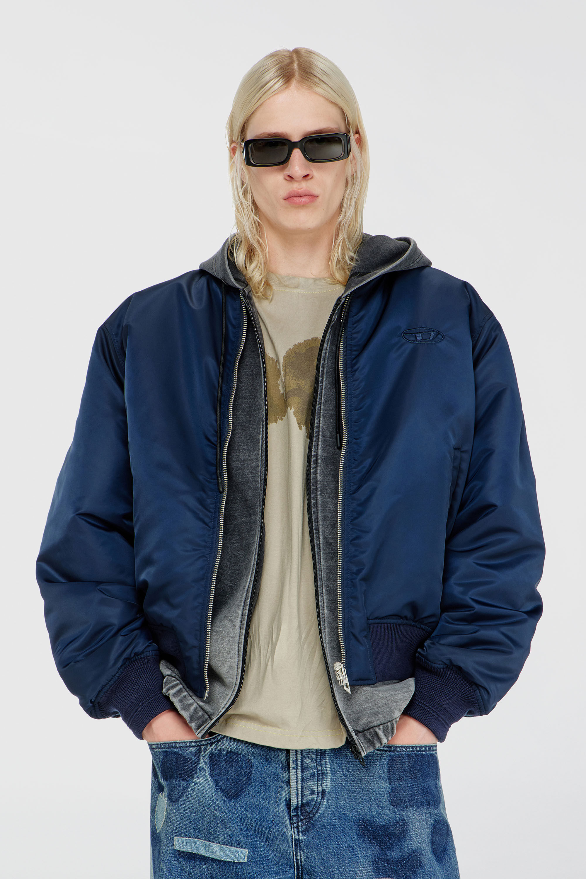 Diesel - W-TYPE-D1, Blouson aviateur rembourr&eacute; avec broderie Oval D Homme in Bleu - 3