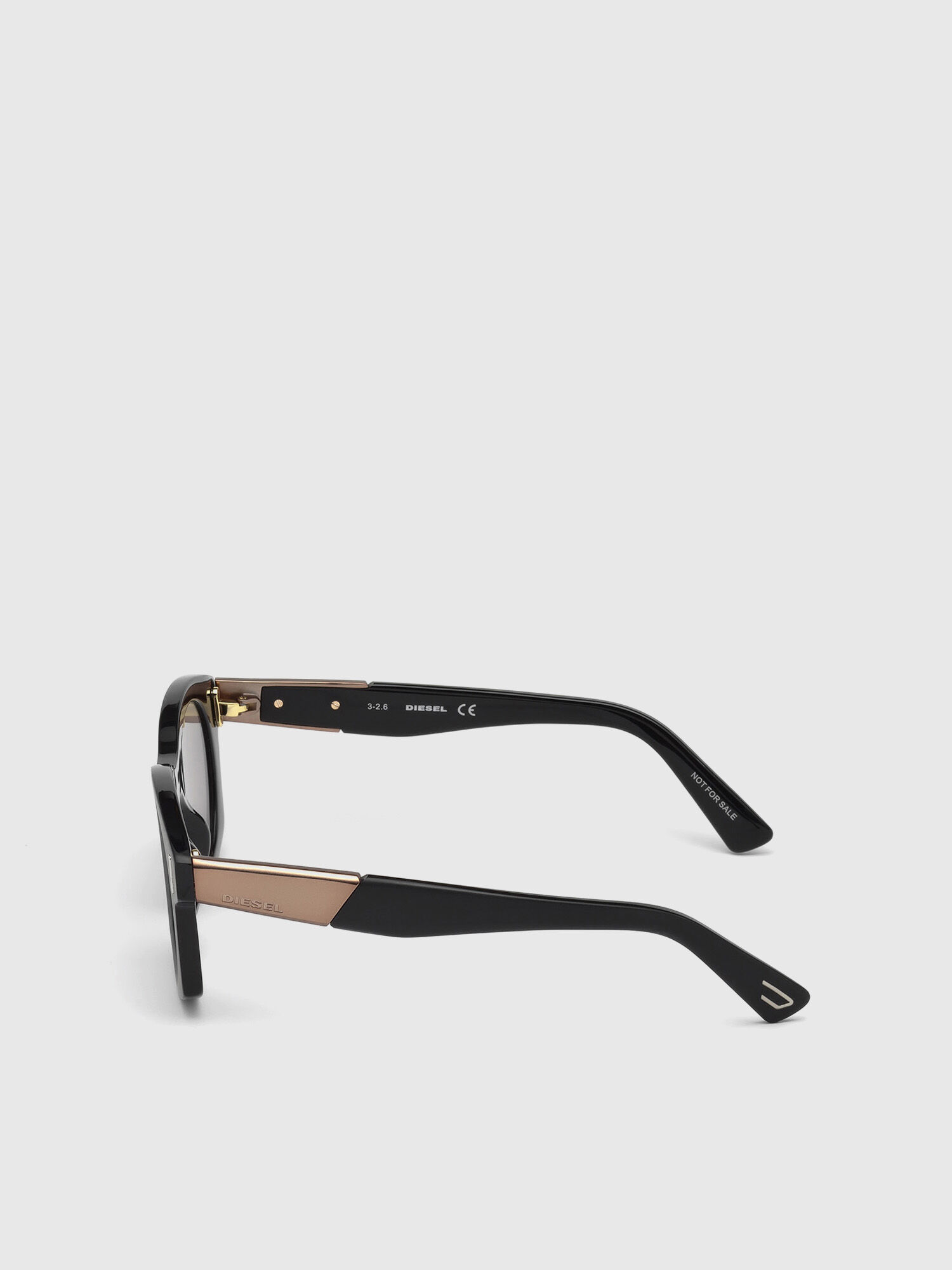 DL0226, Noir