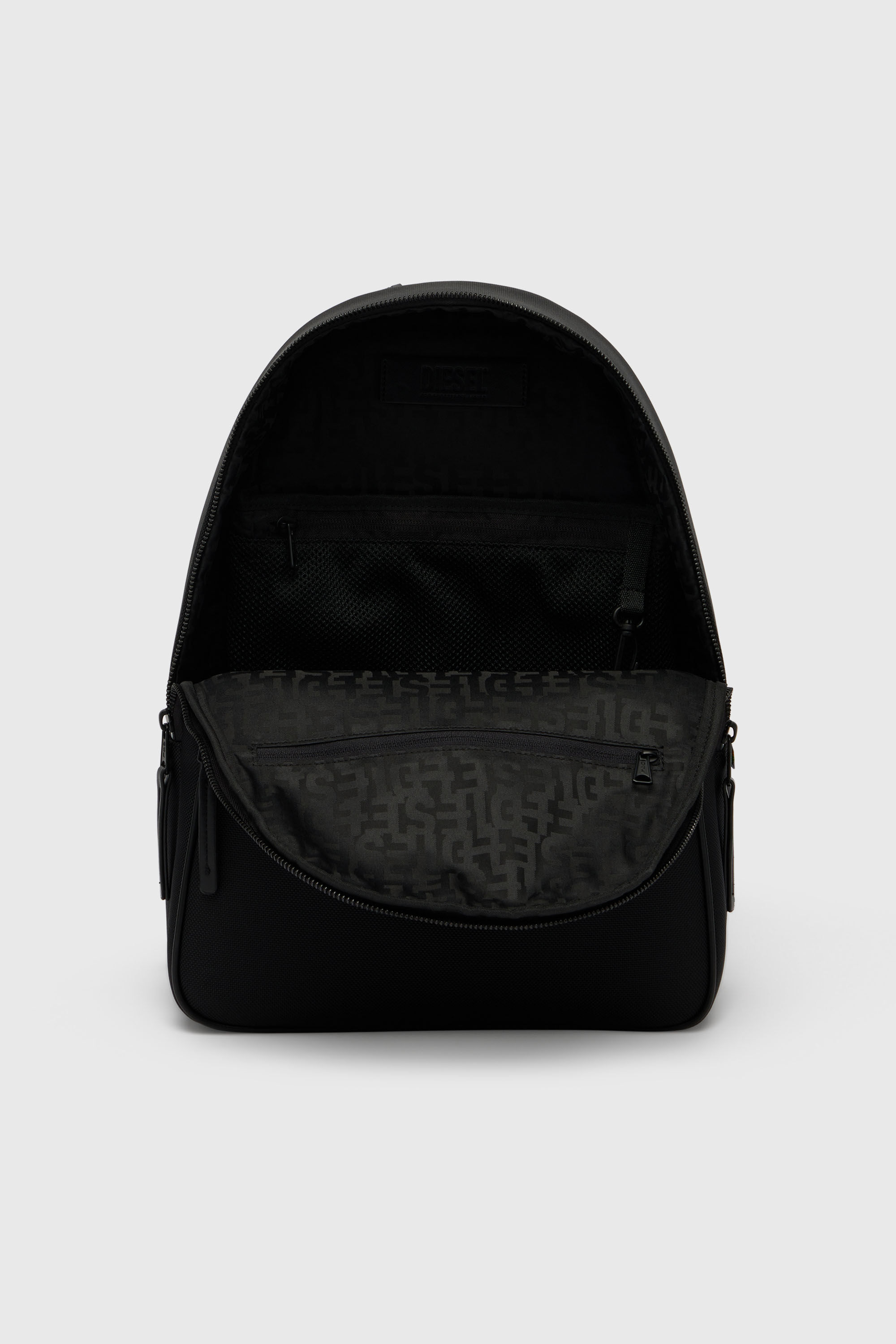 Diesel - HOLI-D BACKPACK M, Holi-D - Sac &agrave; dos en nylon avec logo Oval D Mixte in Noir - 5