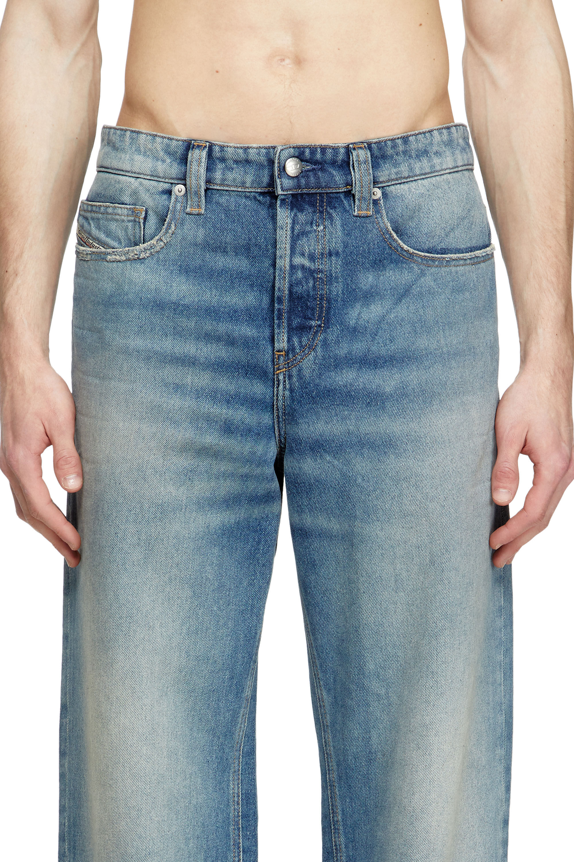 Diesel - Relaxed Jeans 2001 D-Macro 0DBEB Homme, Bleu moyen - Image 5