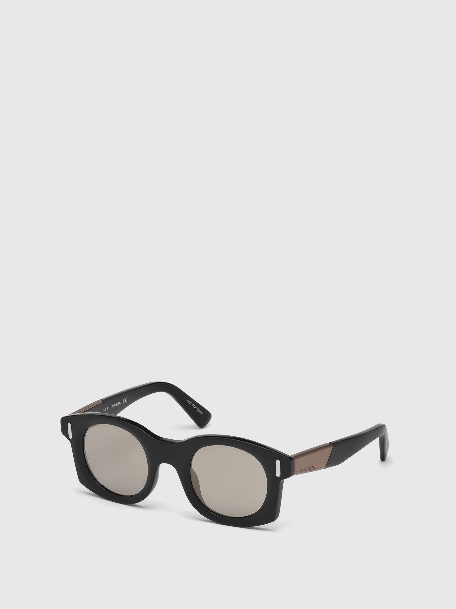 DL0226, Noir
