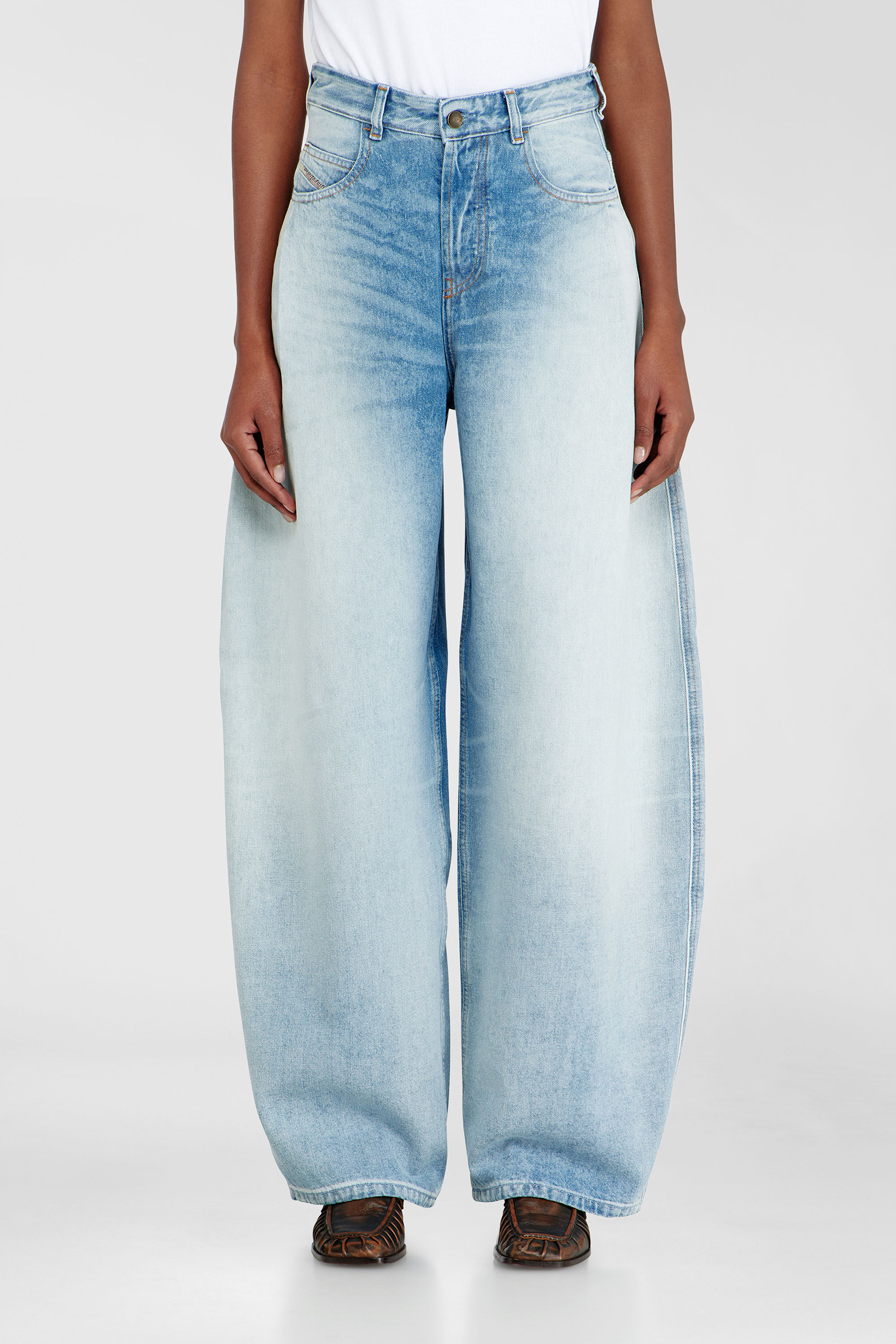 Diesel - Relaxed Jeans 1987 D-Khelz 007EE Femme, Bleu Clair - Image 4