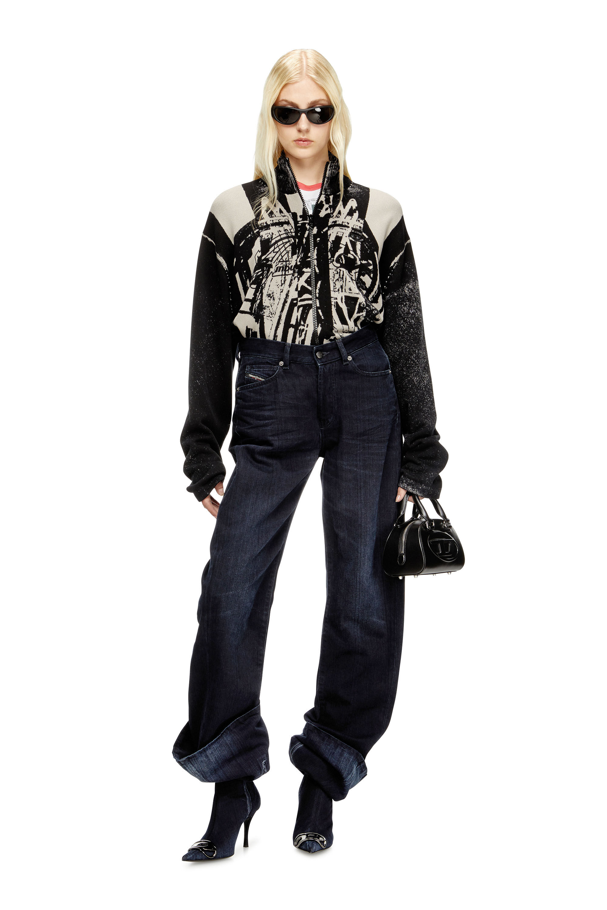 Diesel - D-VENUS KB LARGE, Bottes montantes en denim hauteur genou avec tige large Femme in Bleu - 6