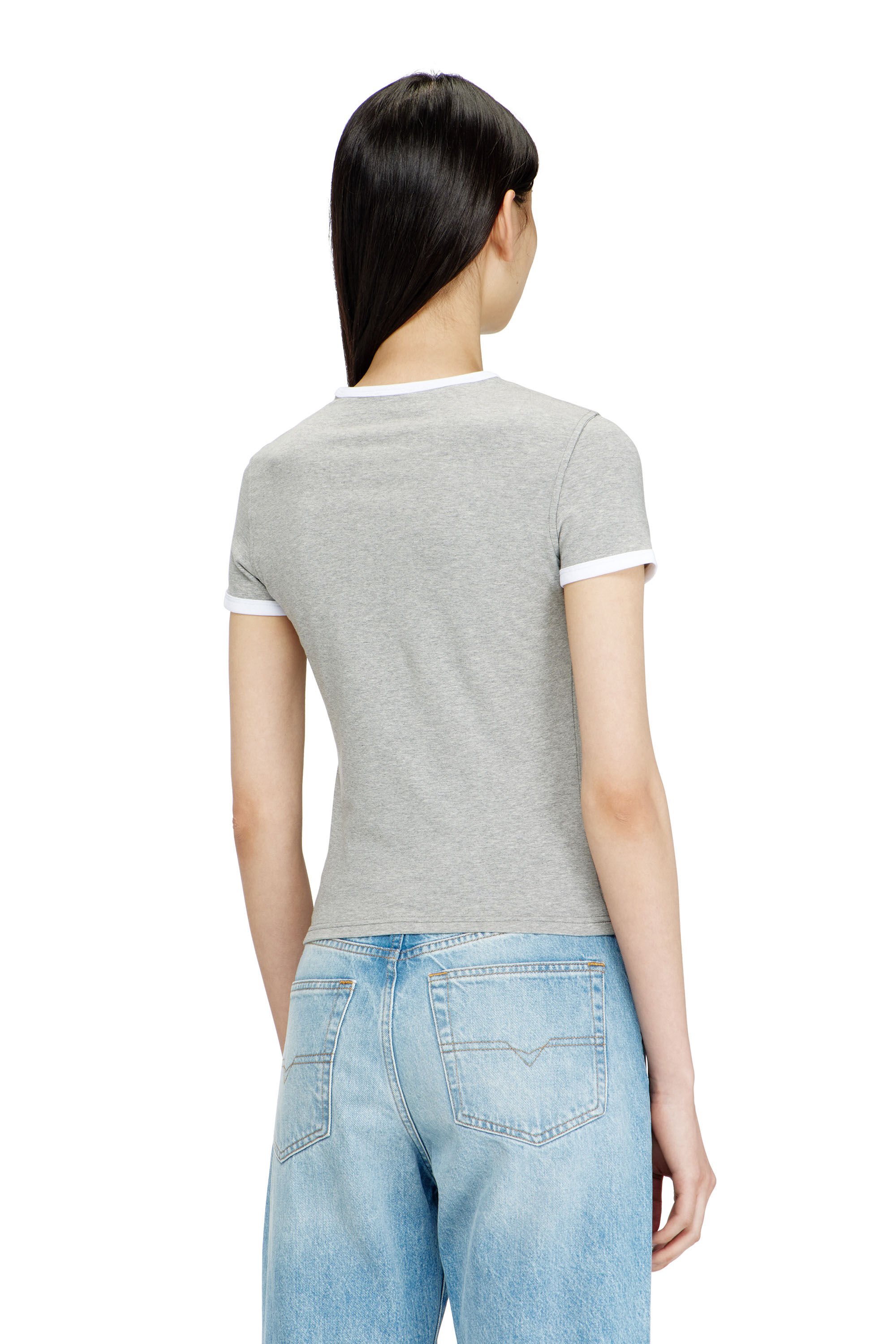 Diesel - T-UNCUTIES-LONG-S13, T-shirt ajust&eacute;e &agrave; imprim&eacute; dauphin Femme in Gris - 4