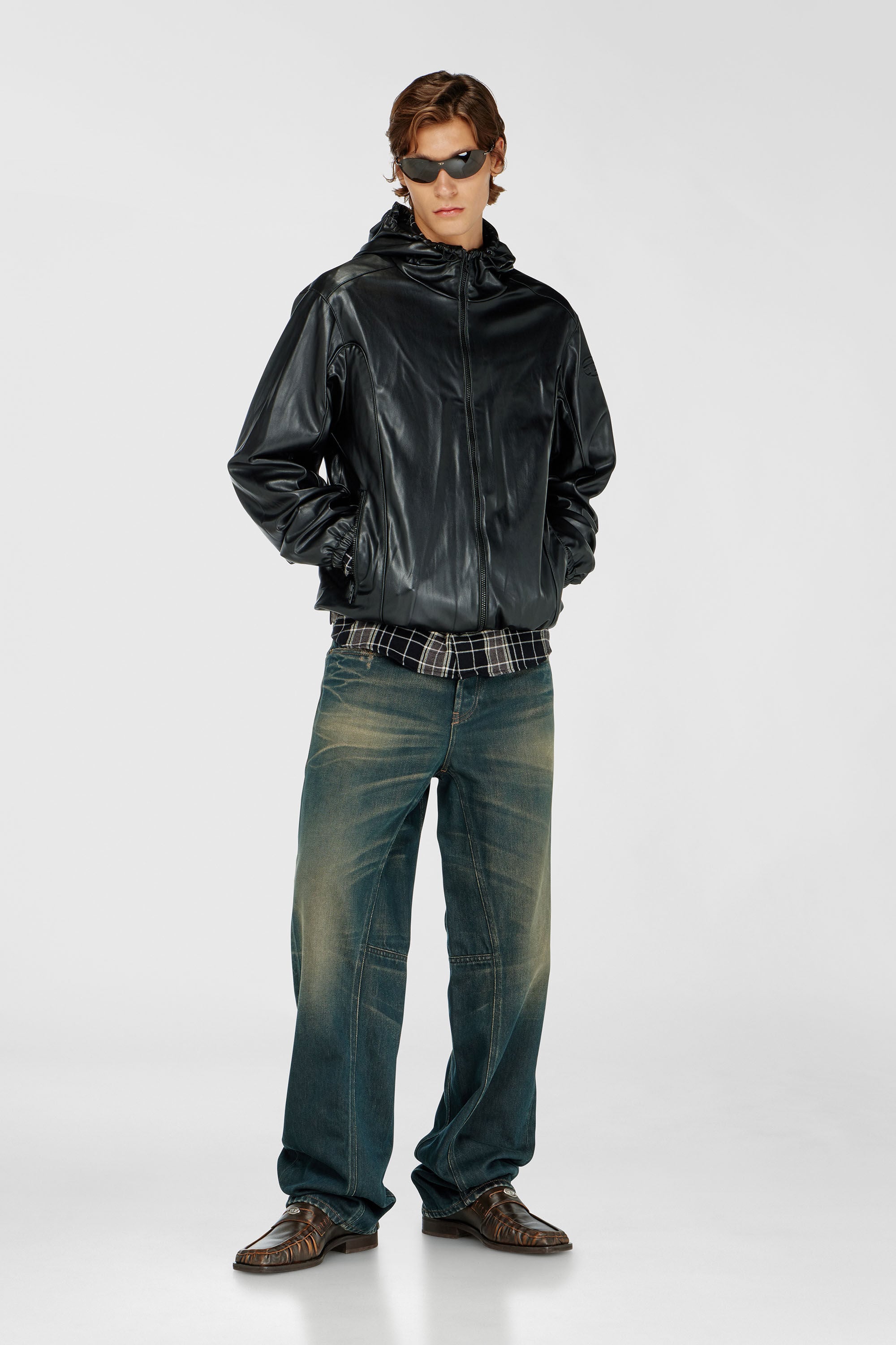 Diesel - J-HIVES-PGBX, Coupe-vent &agrave; capuche en tissu enduit Homme in Noir - 1