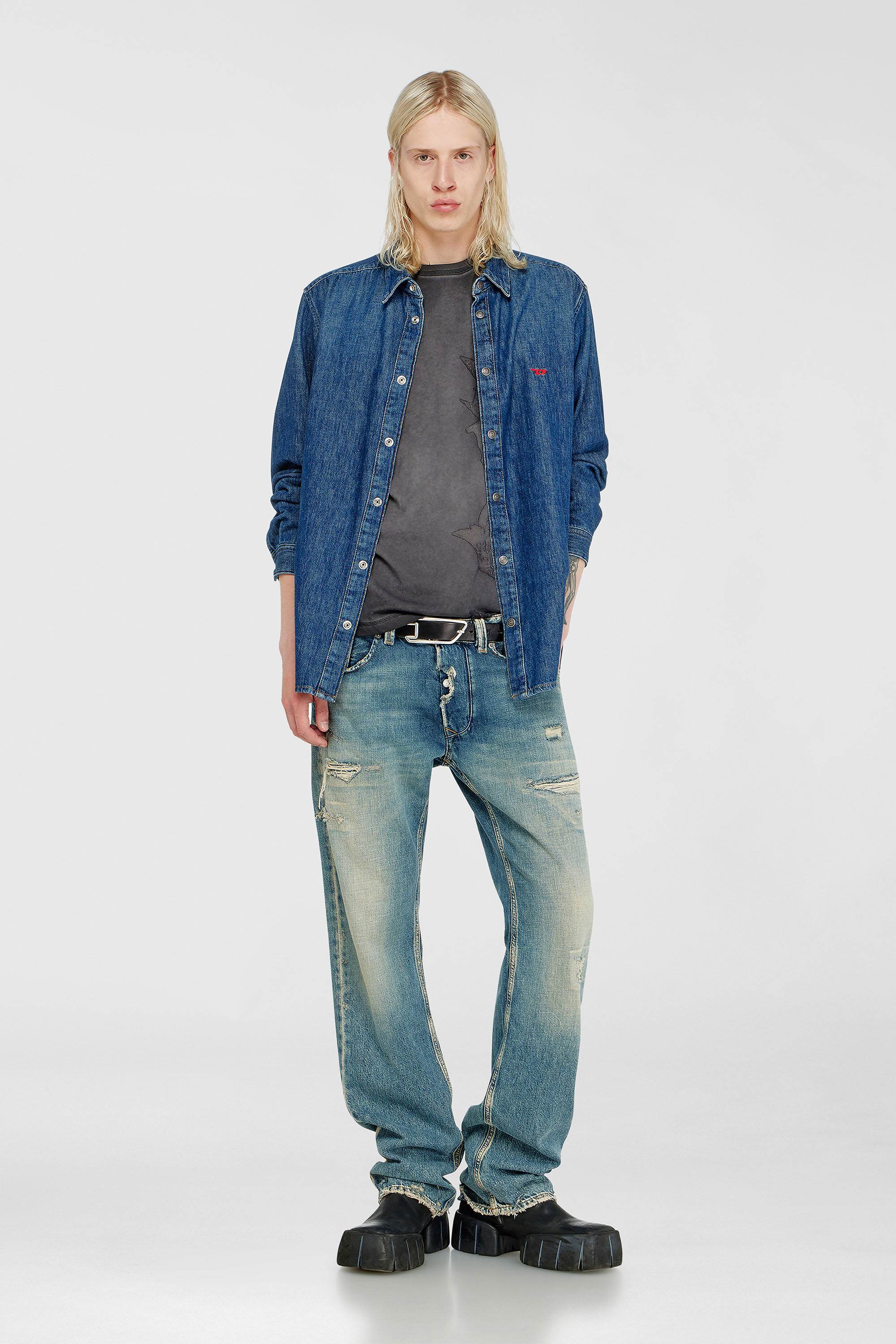 Diesel - T-RAWBISCO, D&eacute;bardeur sans manches avec graphismes emboss&eacute;s Homme in Gris - 1