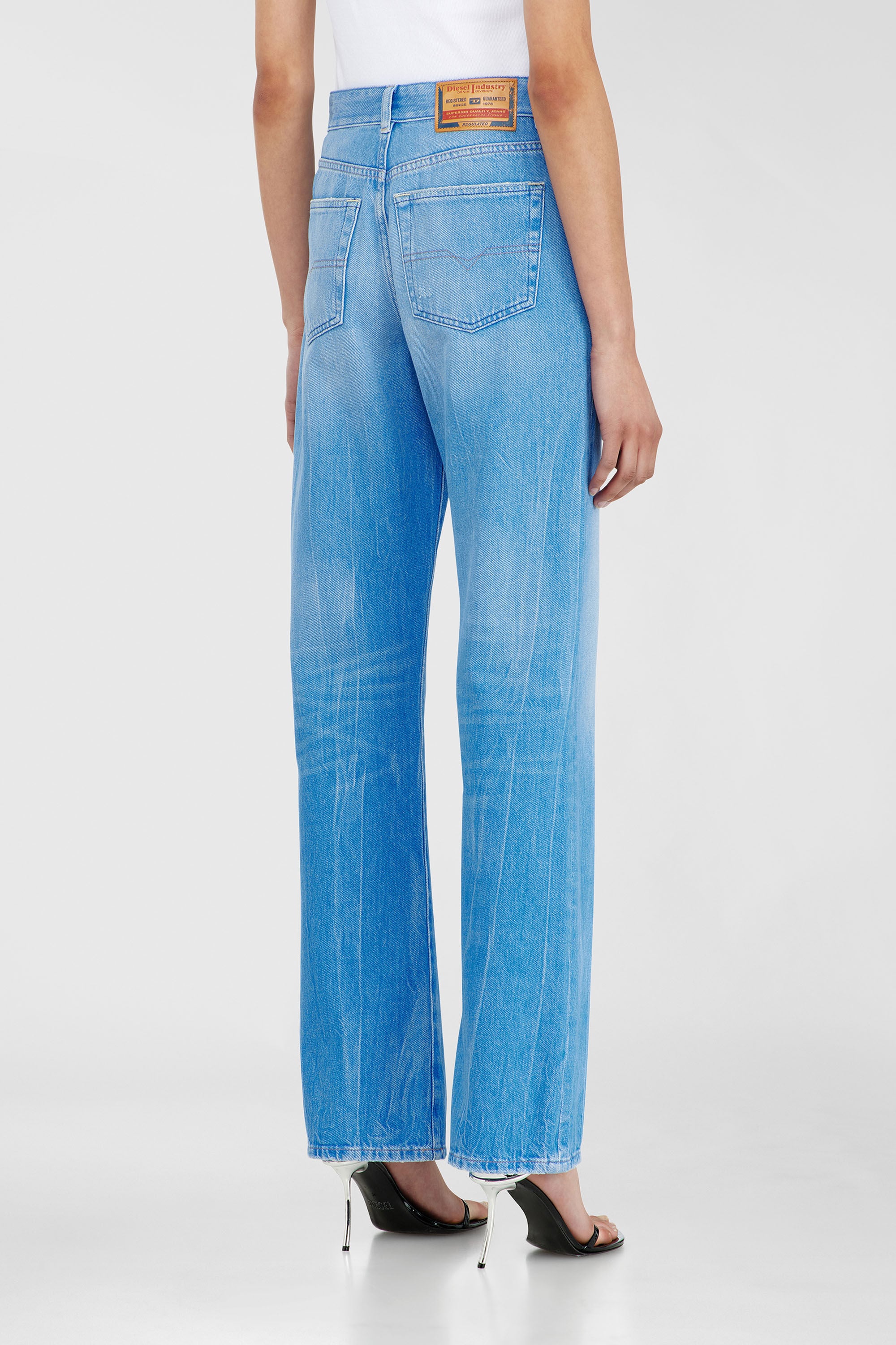 Diesel - Regular Jeans 1971 D-Sent 09P88 Femme, Bleu Clair - Image 5