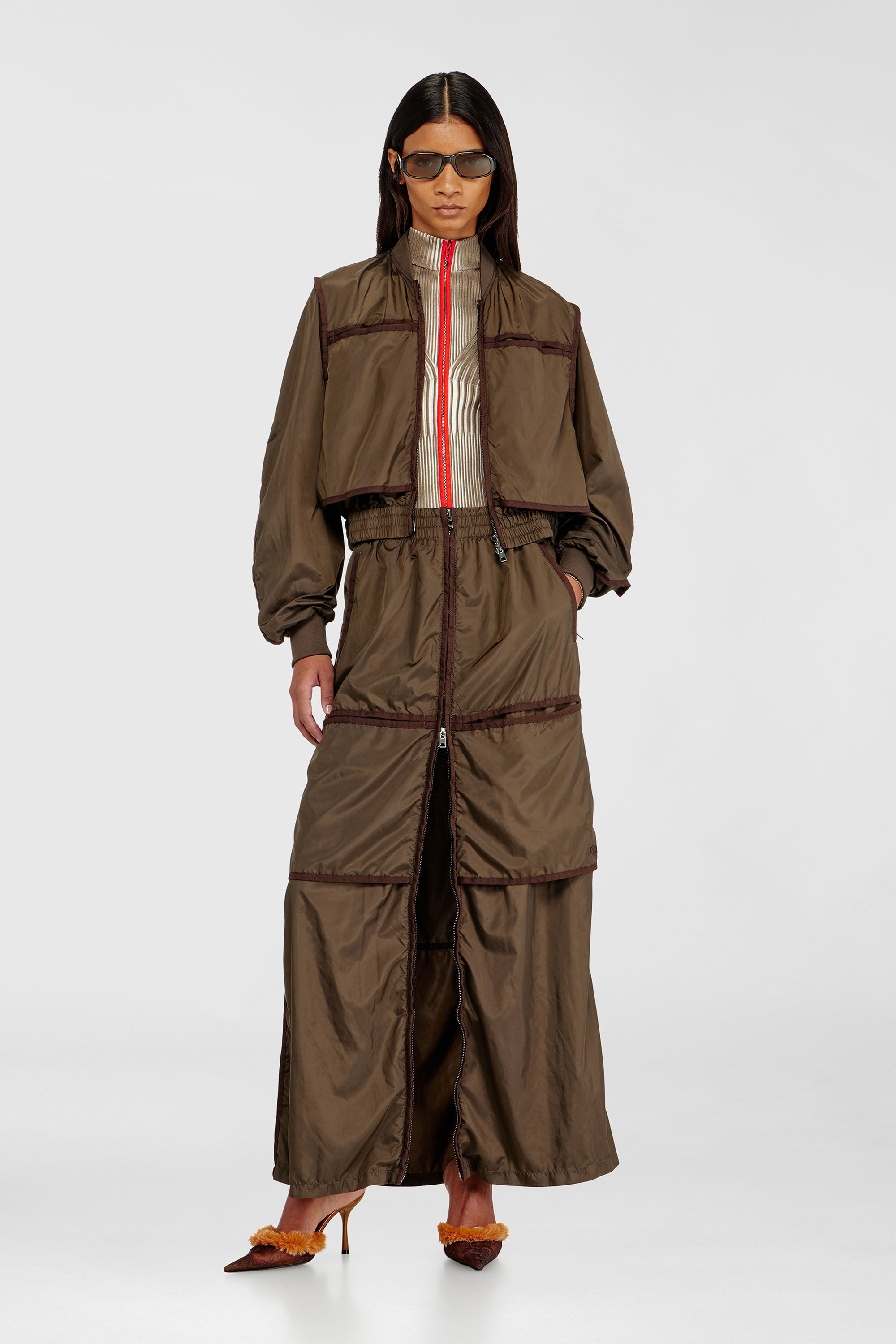 Diesel - O-HYTON, Jupe maxi coupe windbreaker avec zip devant Femme in Marron - 1