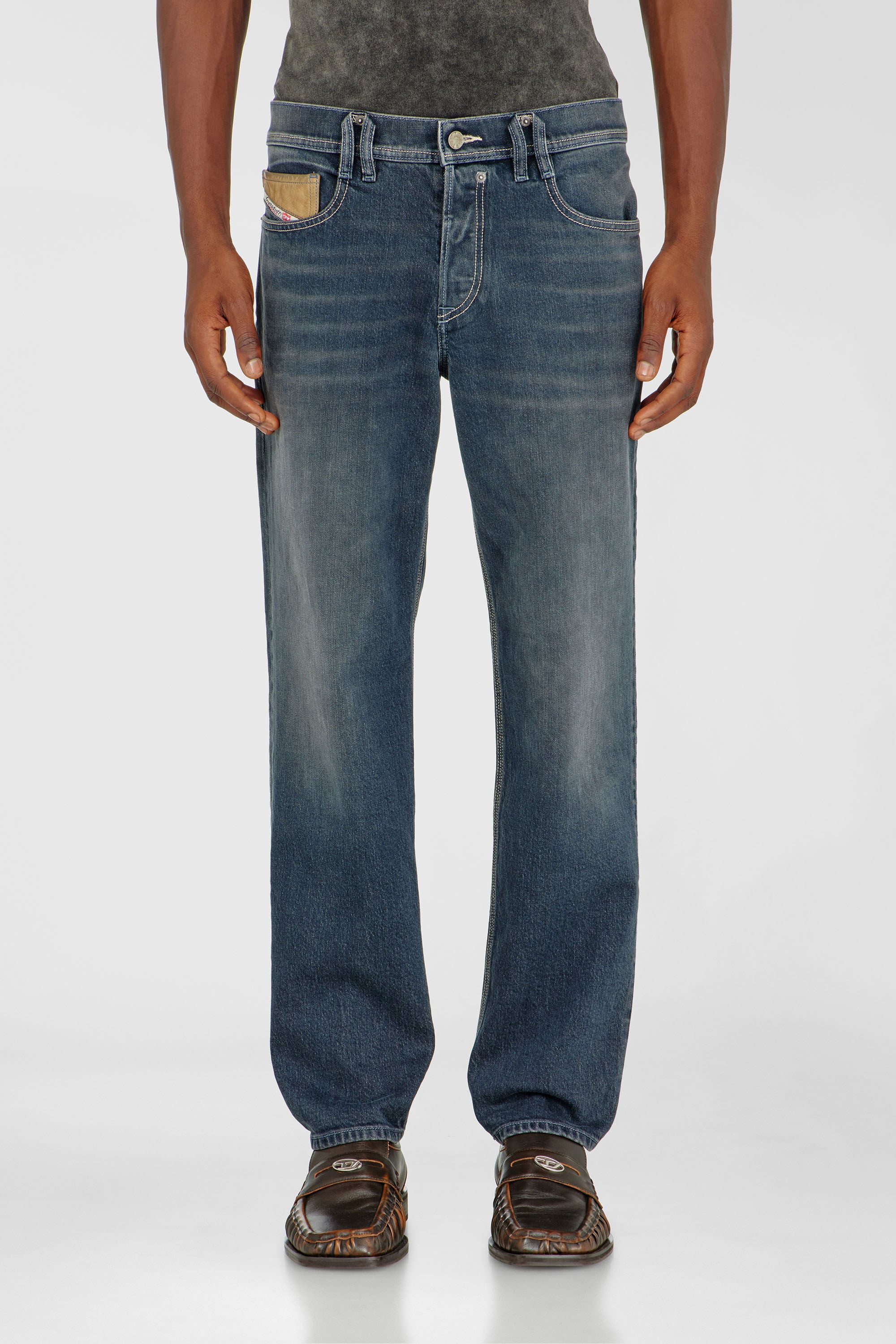 Diesel - Regular Jeans 2023 D-Finitive 007GQ Homme, Bleu moyen - Image 4