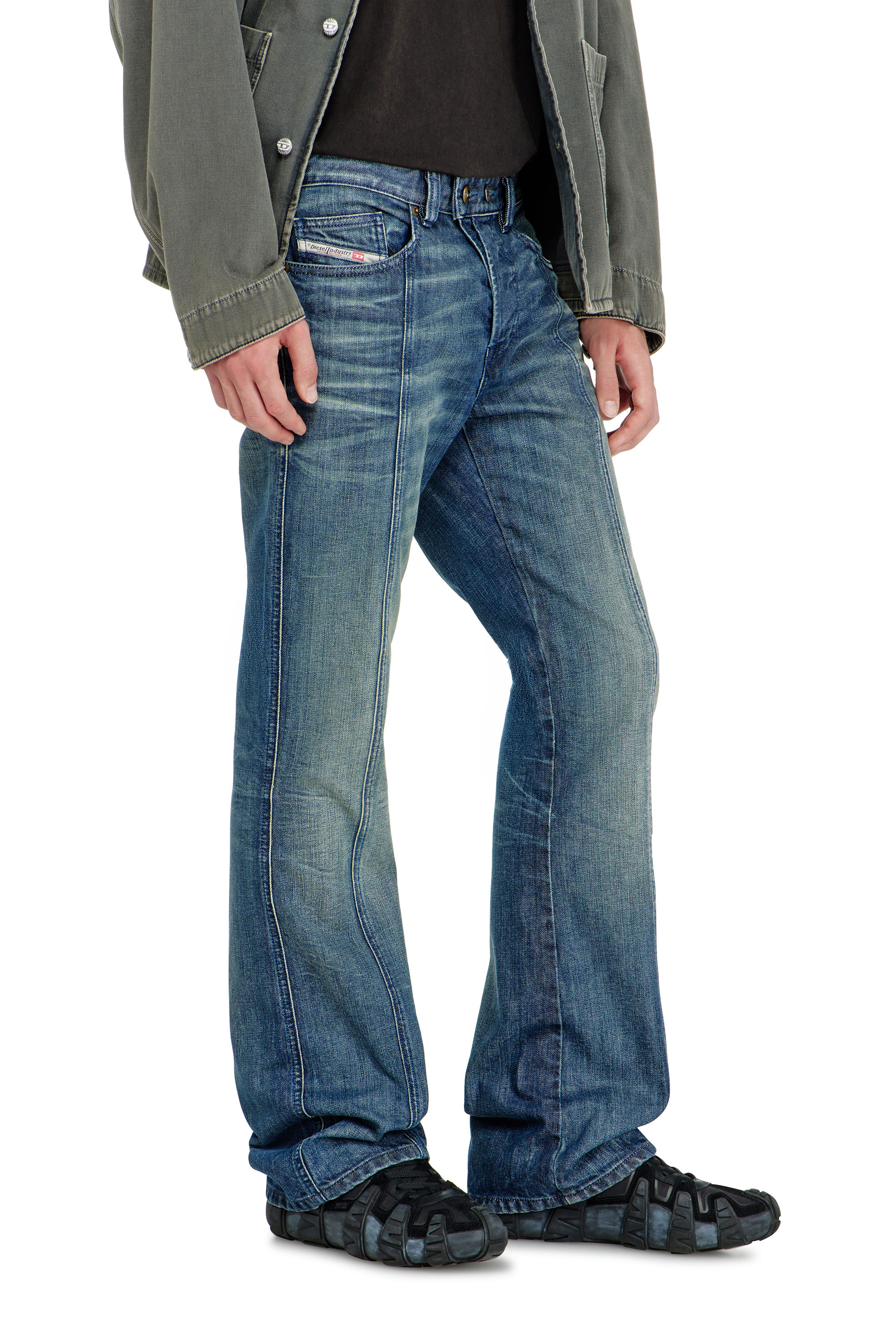 Diesel - Bootcut Jeans 1998 D-Buck 09Q29 Homme, Bleu moyen - Image 3