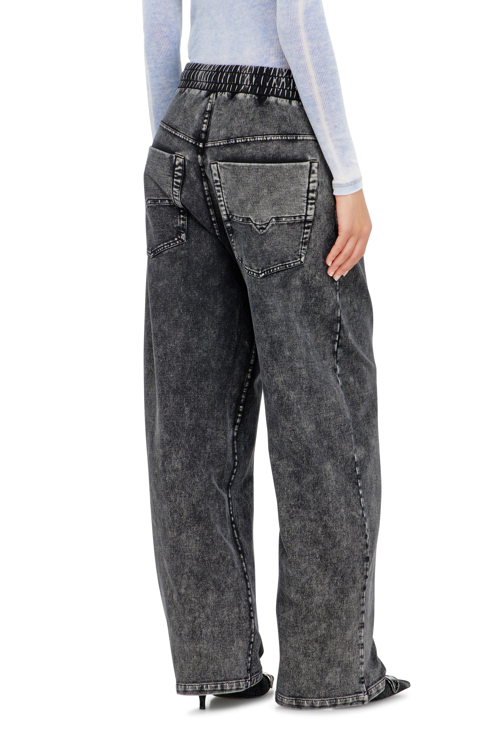 Diesel - P-STUKY, Pantalon de surv&ecirc;tement effet denim Femme in Gris - 3