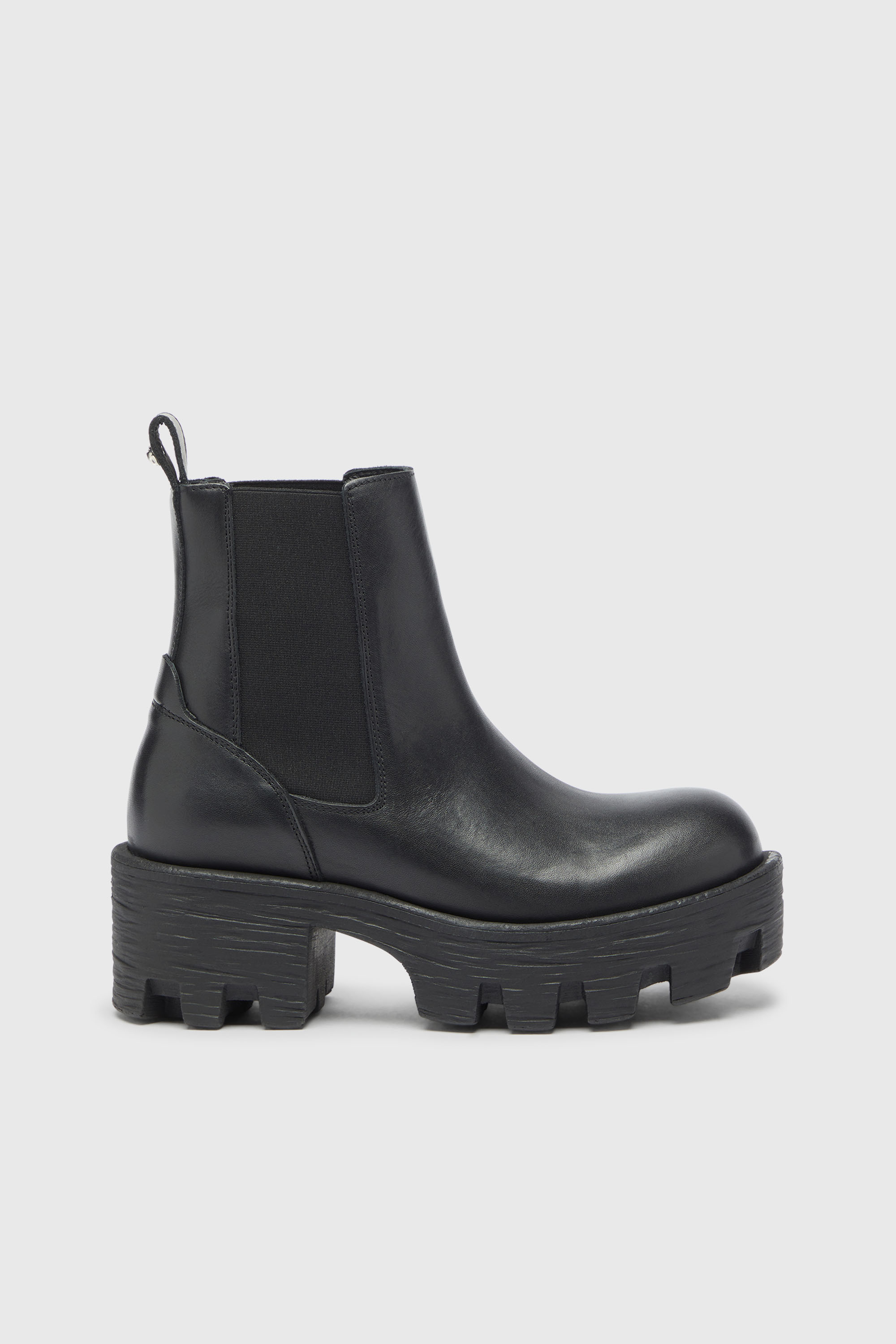 Diesel - D-HAMMER CHUNKY W, D-Hammer - Bottines Chelsea en cuir avec semelle crant&eacute;e Femme in Noir - 1