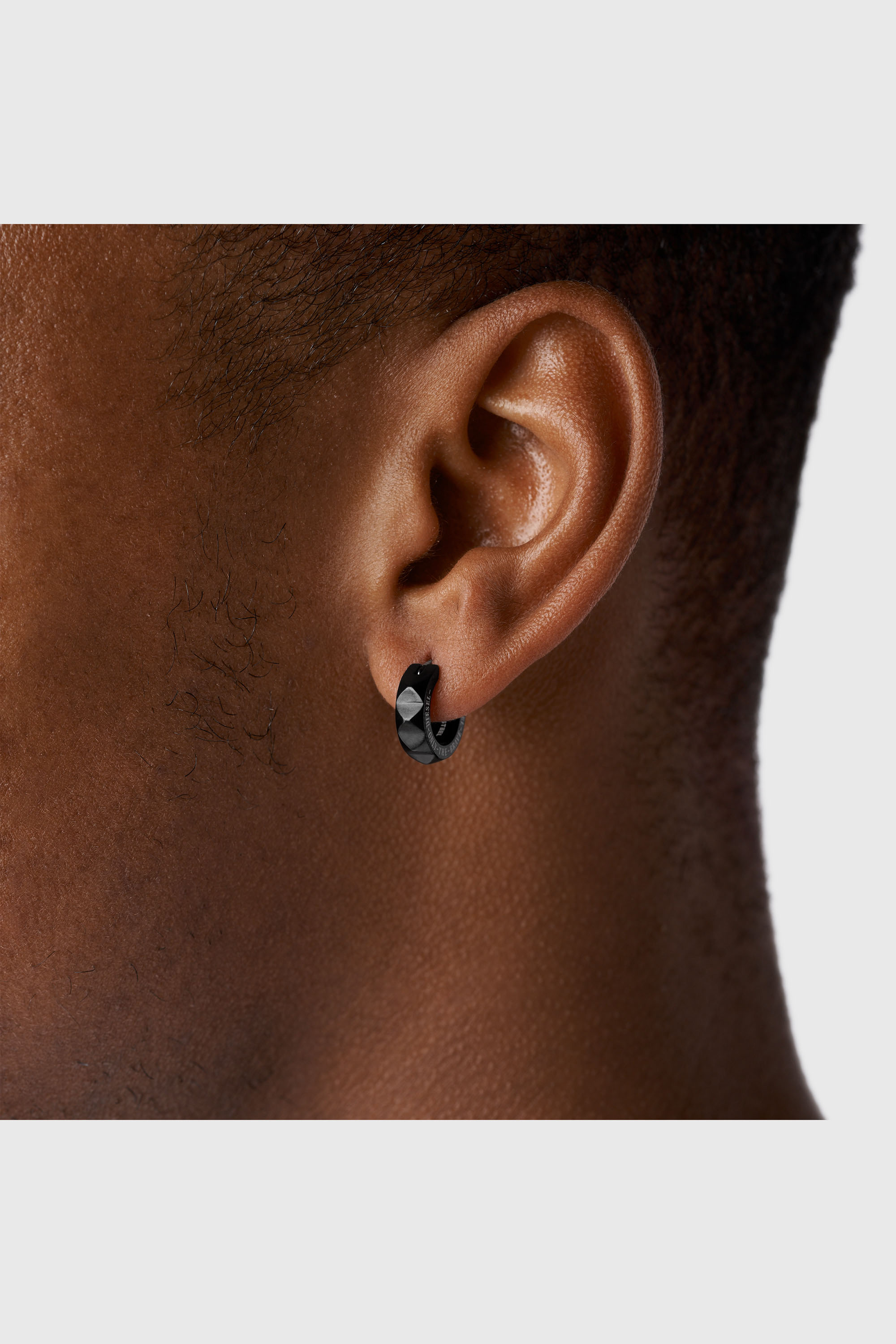 Diesel - DX1273, Anneau d'oreille clout&eacute; en acier inoxydable noir Homme in Noir - 3