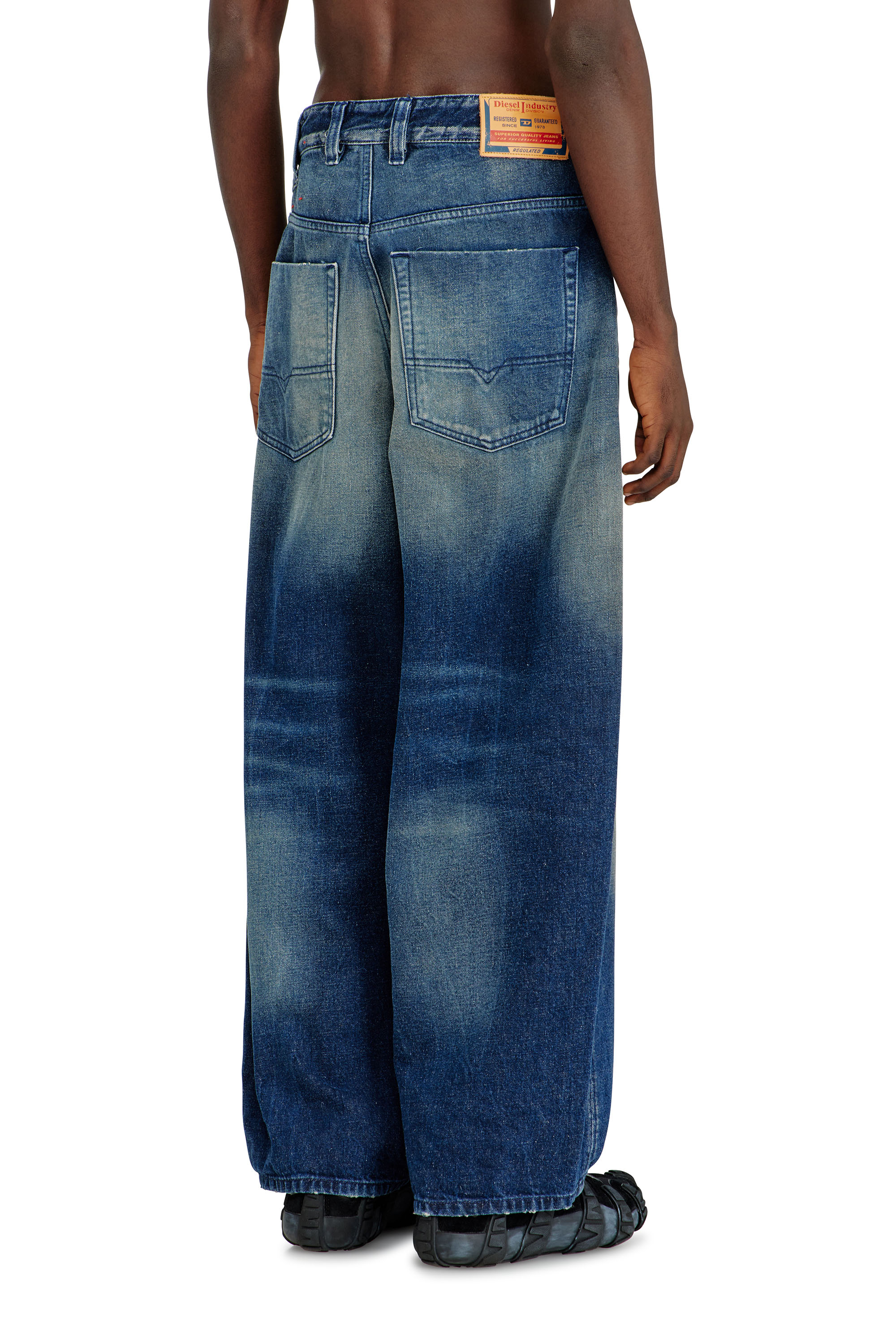 Diesel - Relaxed Jeans 1997 D-Enim 007DQ Mixte, Bleu Fonc&eacute; - Image 4