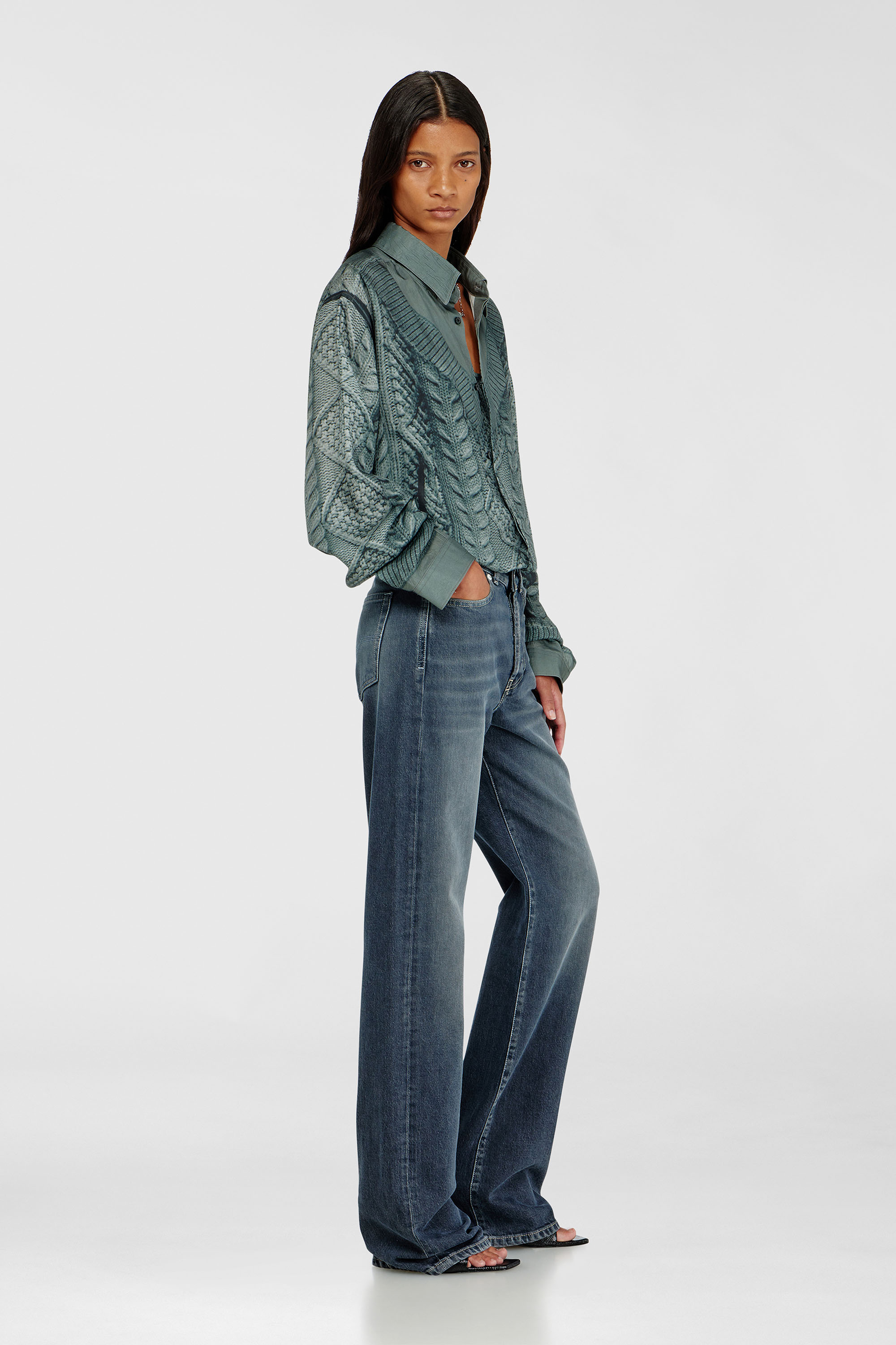 Diesel - Regular Jeans 1971 D-Sent 007EI Femme, Bleu Fonc&eacute; - Image 2