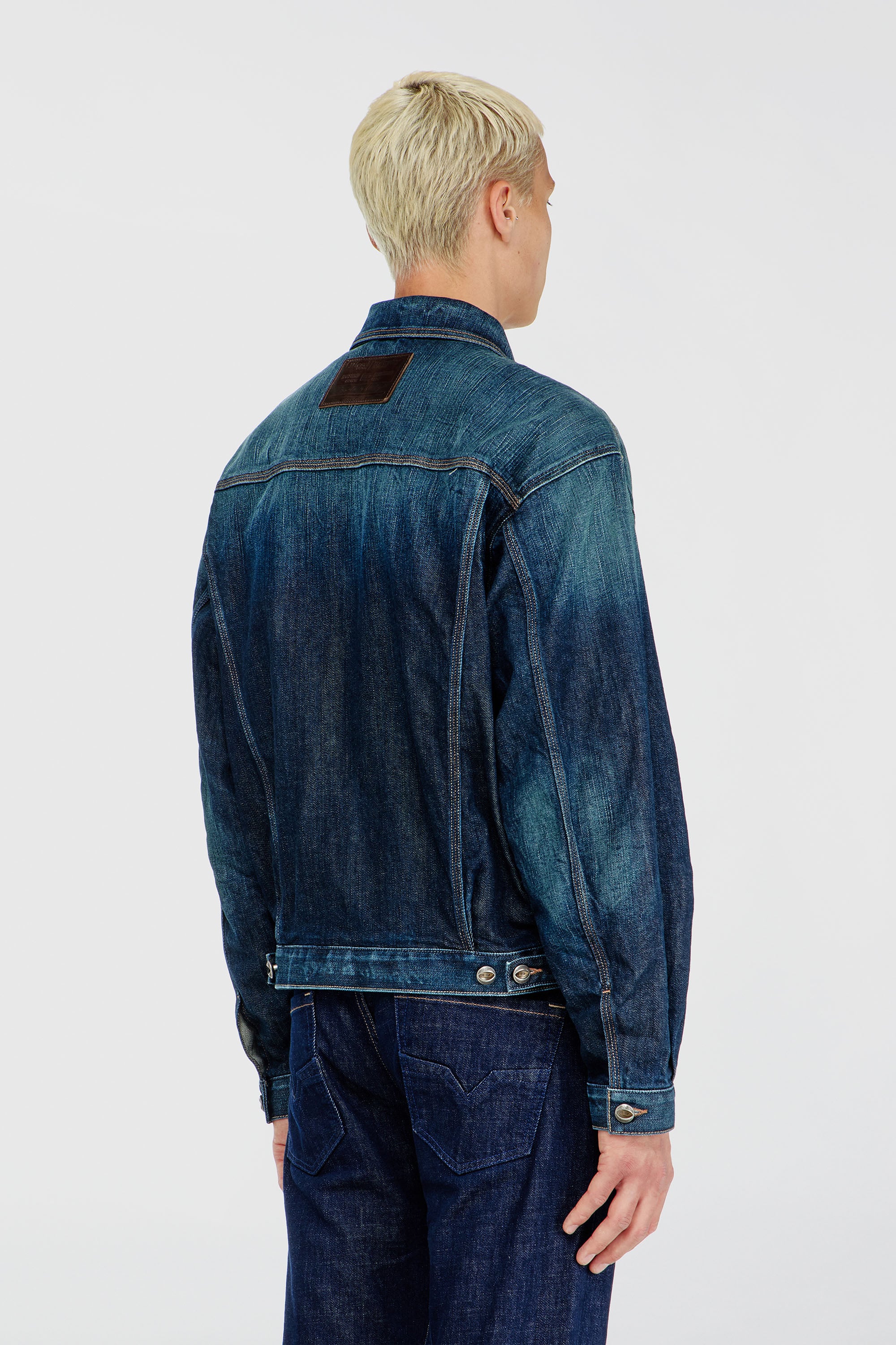 Diesel - D-DENVER-CL, Veste trucker en denim selvedge Mixte in Bleu - 4