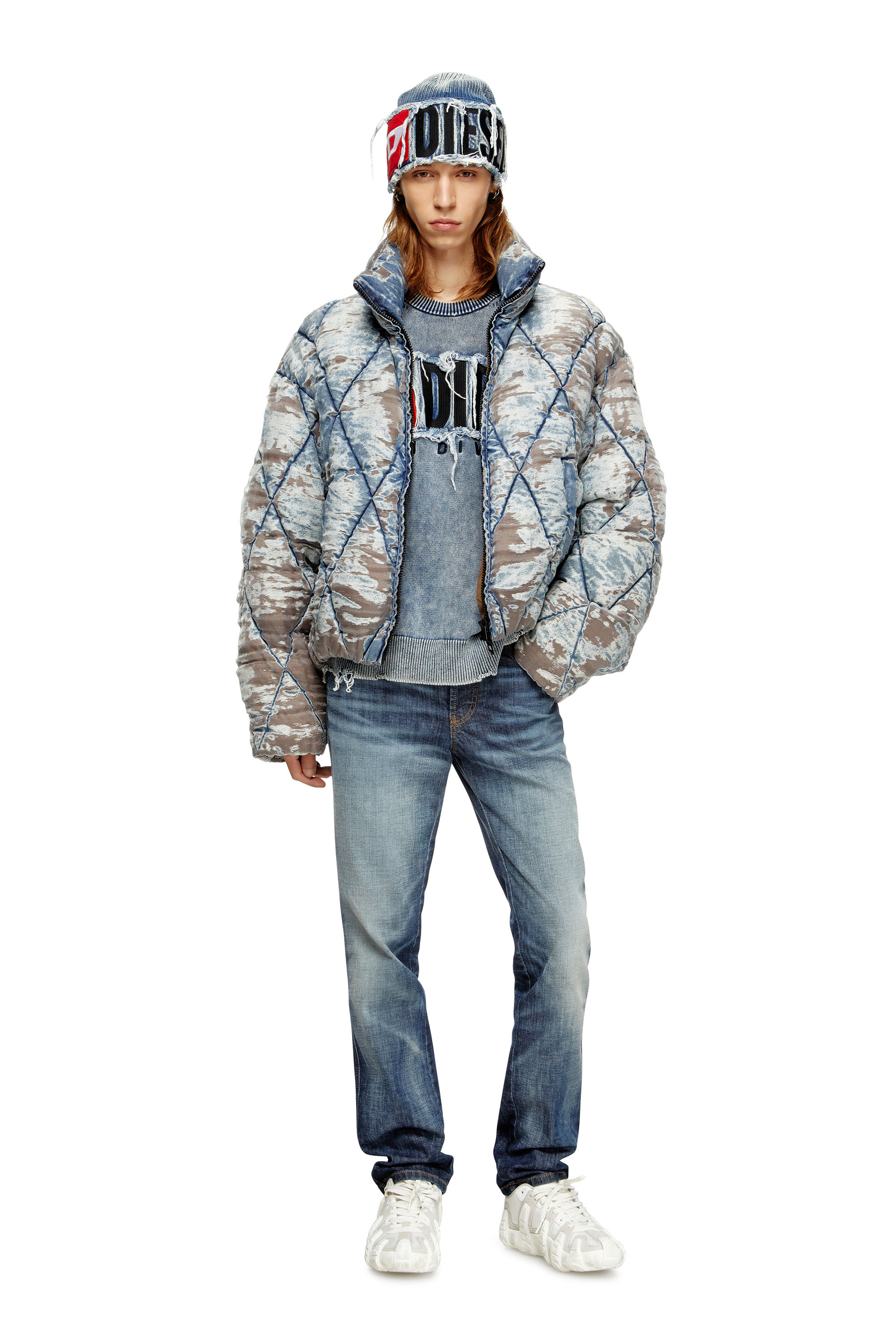 Diesel - W-KONS, Veste matelassée en denim dévoré avec surpiqûres en losanges Homme in Bleu - 1