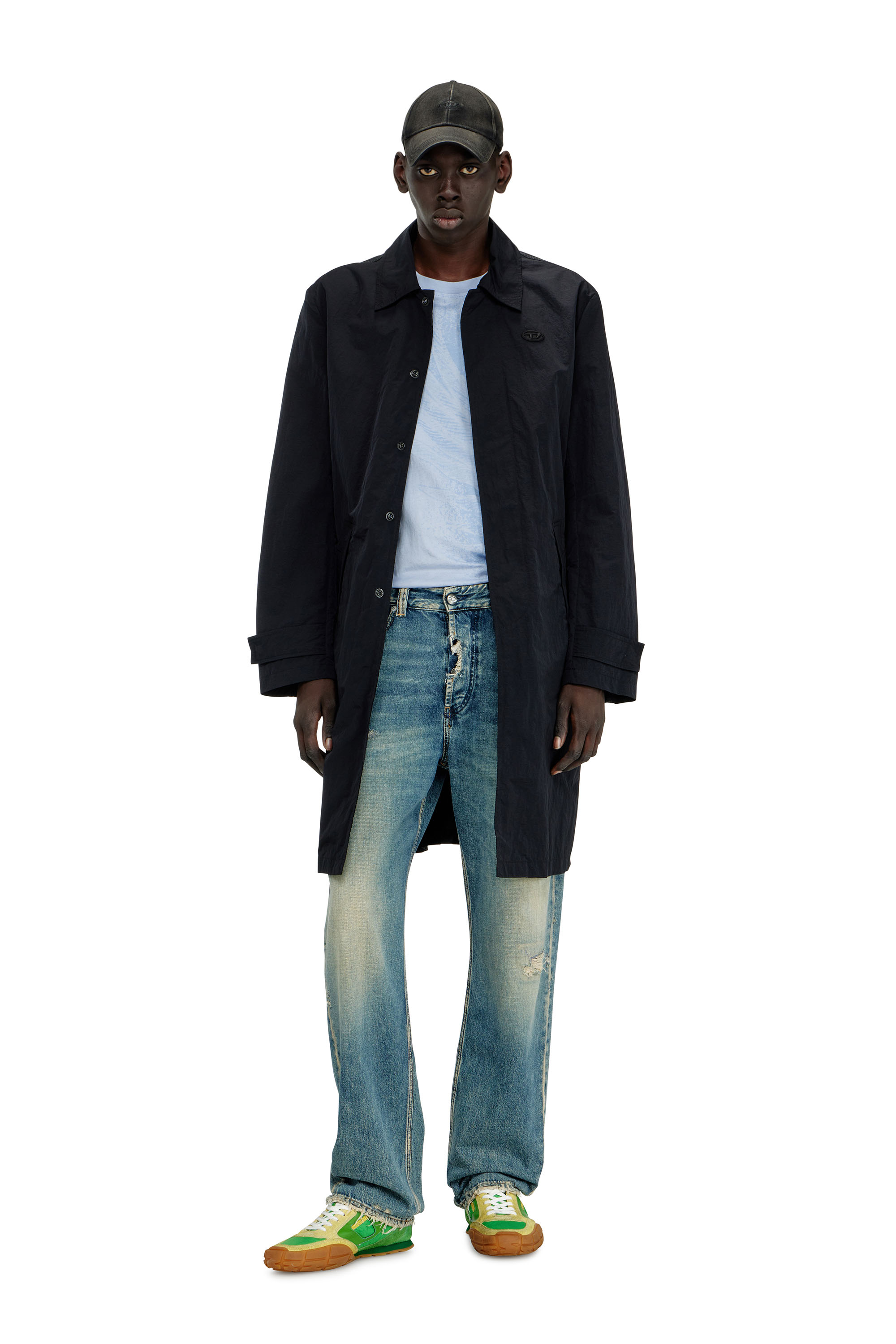 Diesel - J-BURHAT, Manteau en nylon &agrave; finition froiss&eacute;e brillante Homme in Noir - 1
