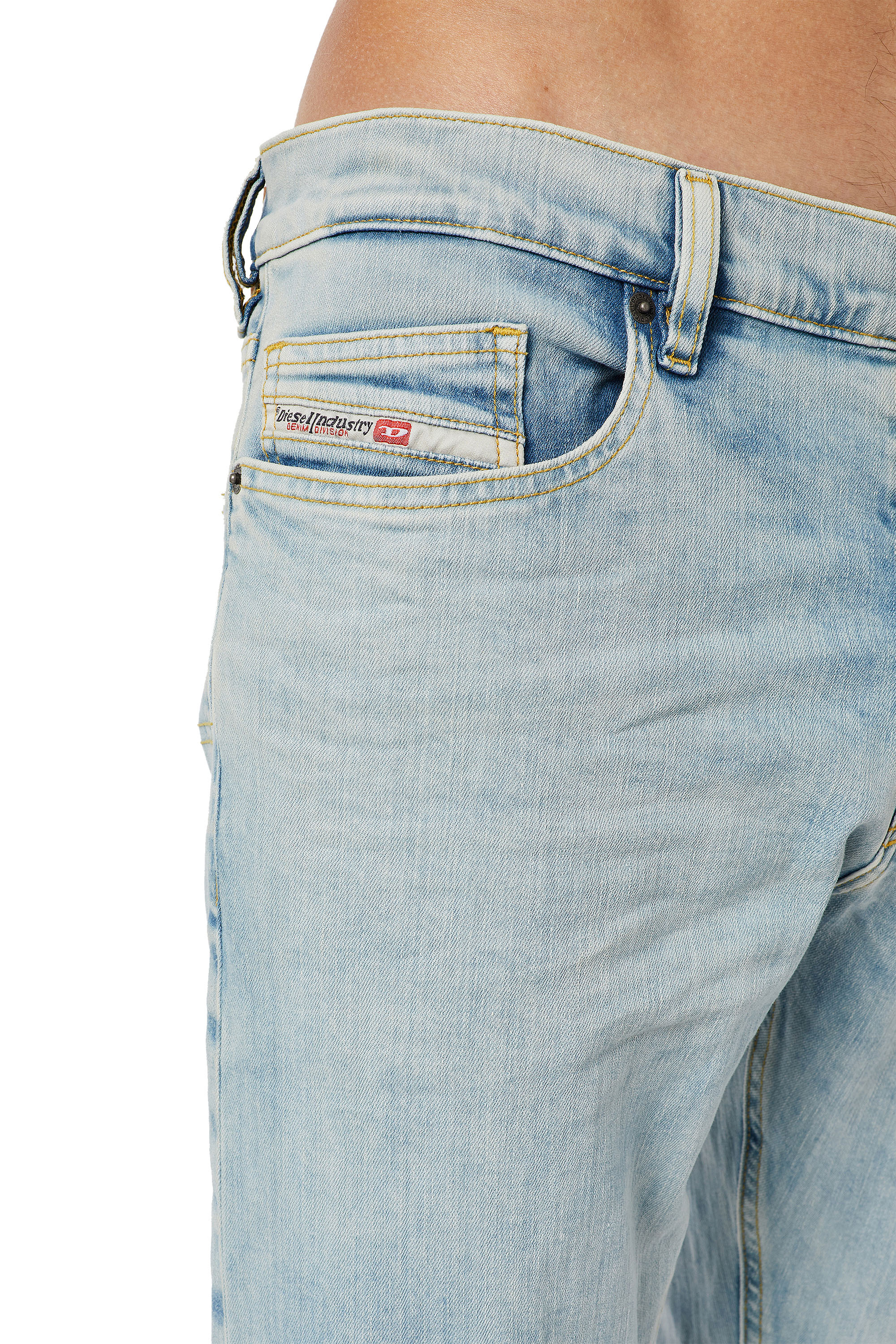 Diesel - D-Luster 0GDAM Slim Jeans, Bleu Clair - Image 3