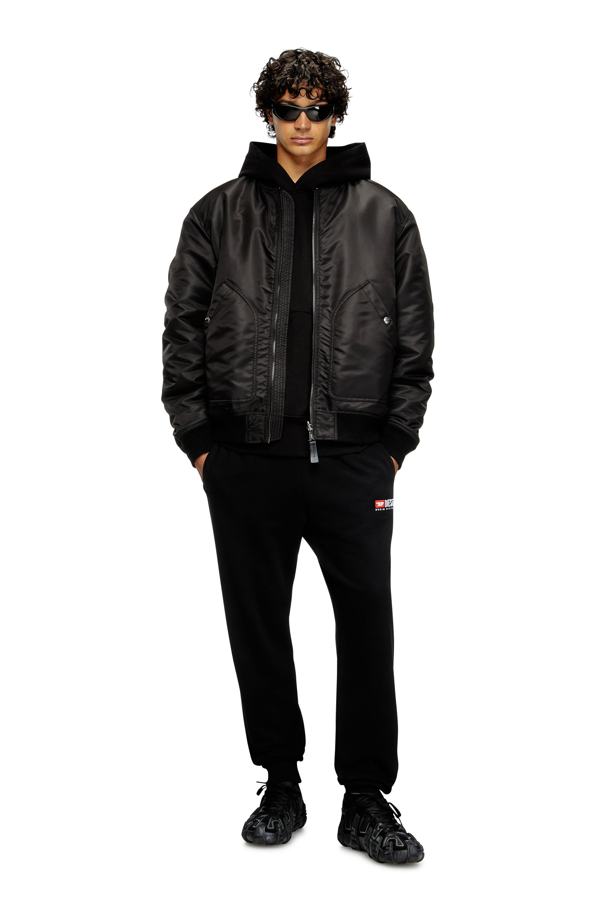 Diesel - P-TARY-DIV, Pantalon de survêtement avec logo brodé Homme in Noir - 2