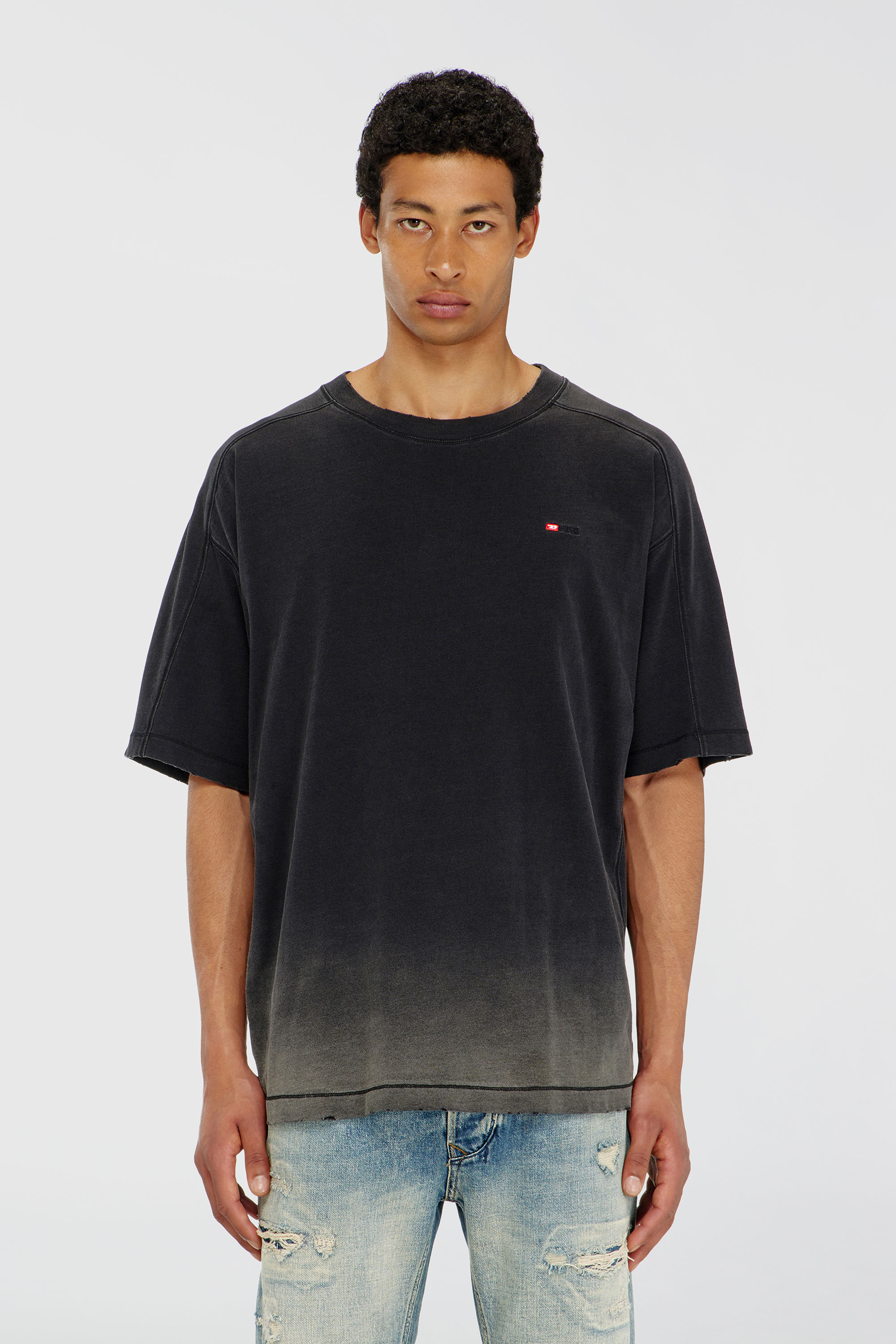 Diesel - T-CROX, T-shirt en coton &agrave; effet d&eacute;grad&eacute; Homme in Noir - 5
