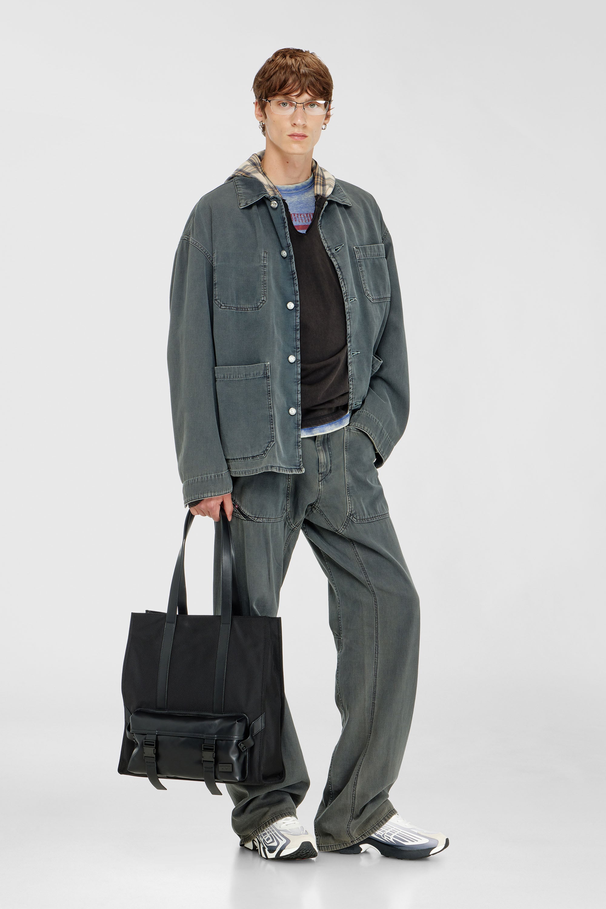 Diesel - D-STACK-U, Veste style utility en denim color&eacute; Mixte in Gris - 2