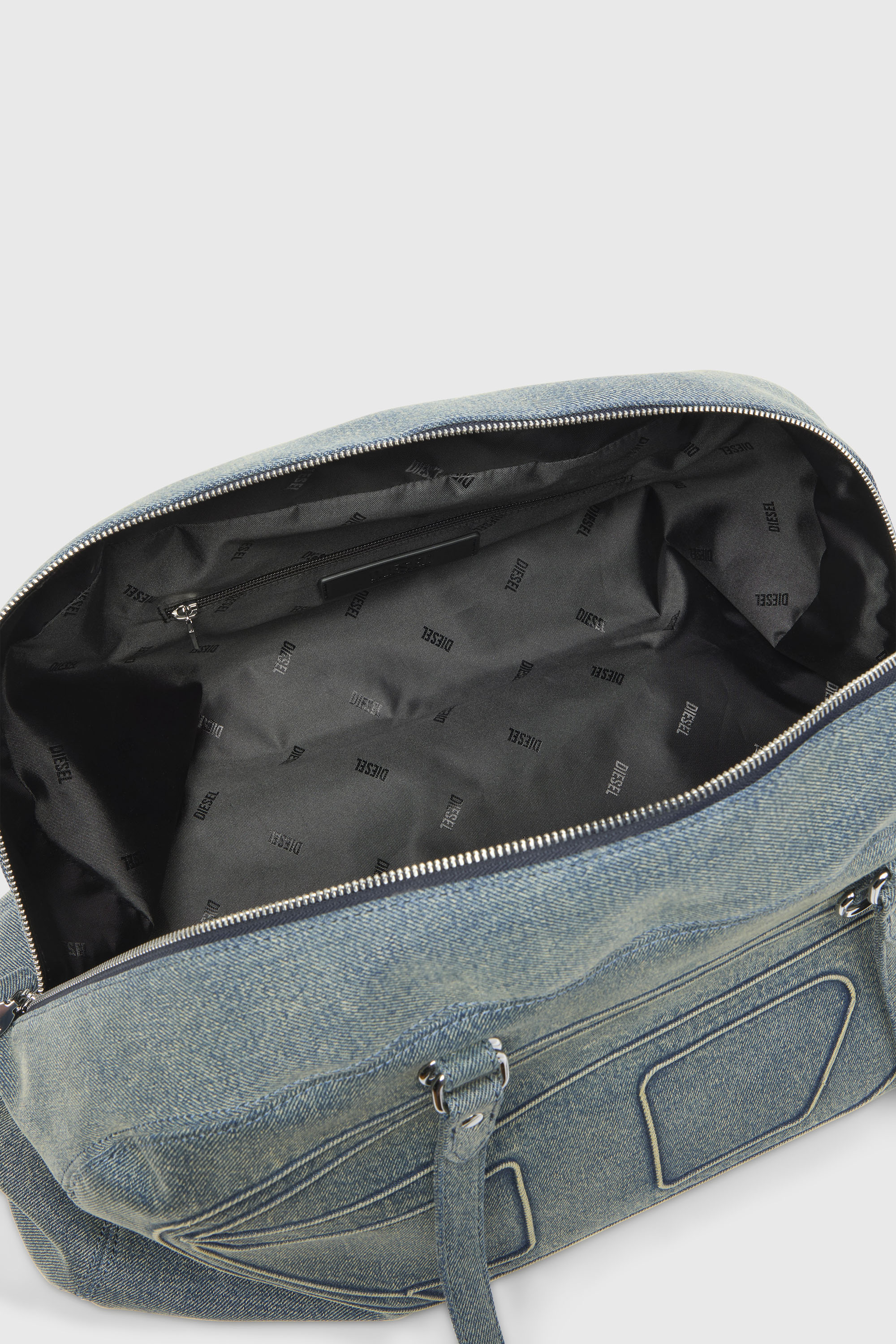 Diesel - 1DR DOME SOFT DUFFLE XL, 1DR Dome-Sac polochon en denim avec logo Oval D Mixte in Bleu - 4