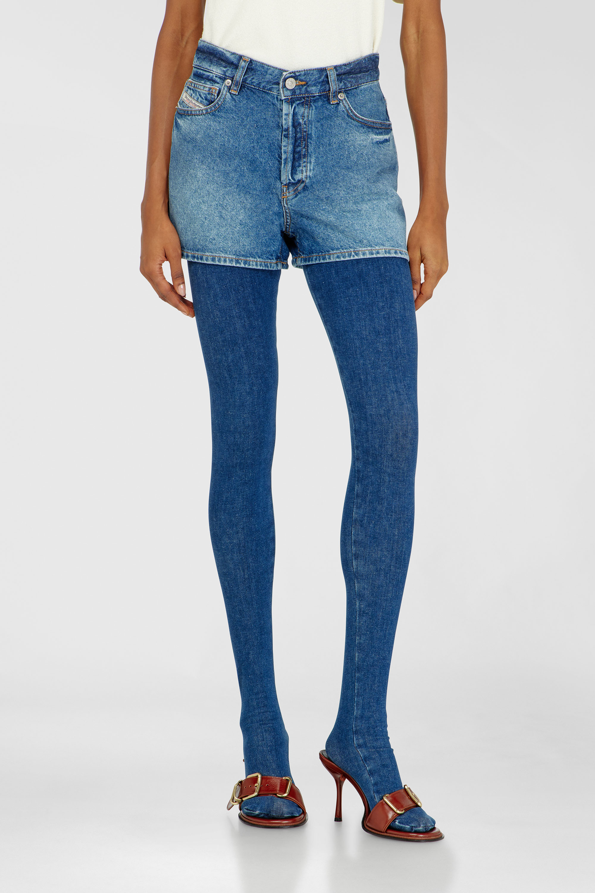 Diesel - DE-HELIOS, Short en denim us&eacute; Femme in Bleu - 3