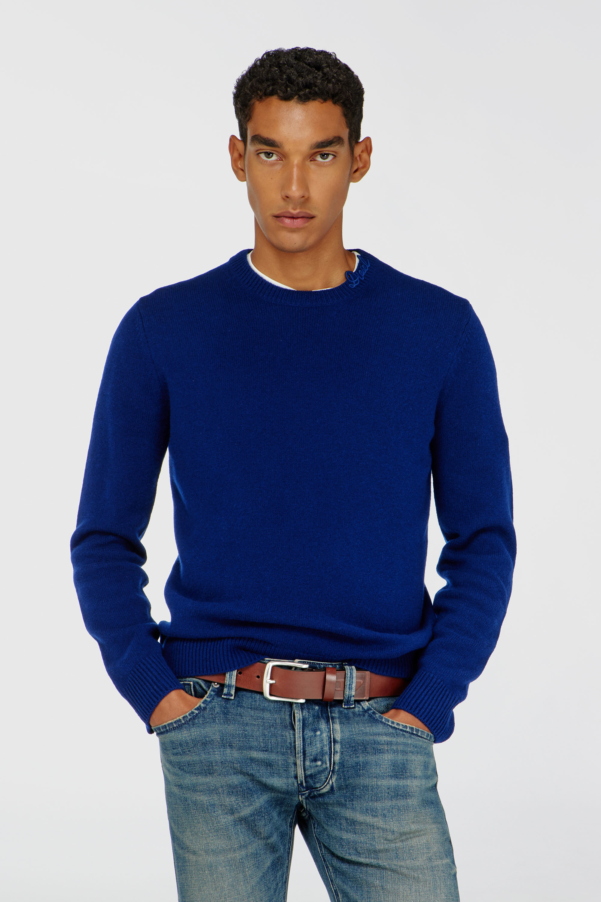 Diesel - K-IMBRO, Pull en laine avec logo sur le col Homme in Bleu - 1