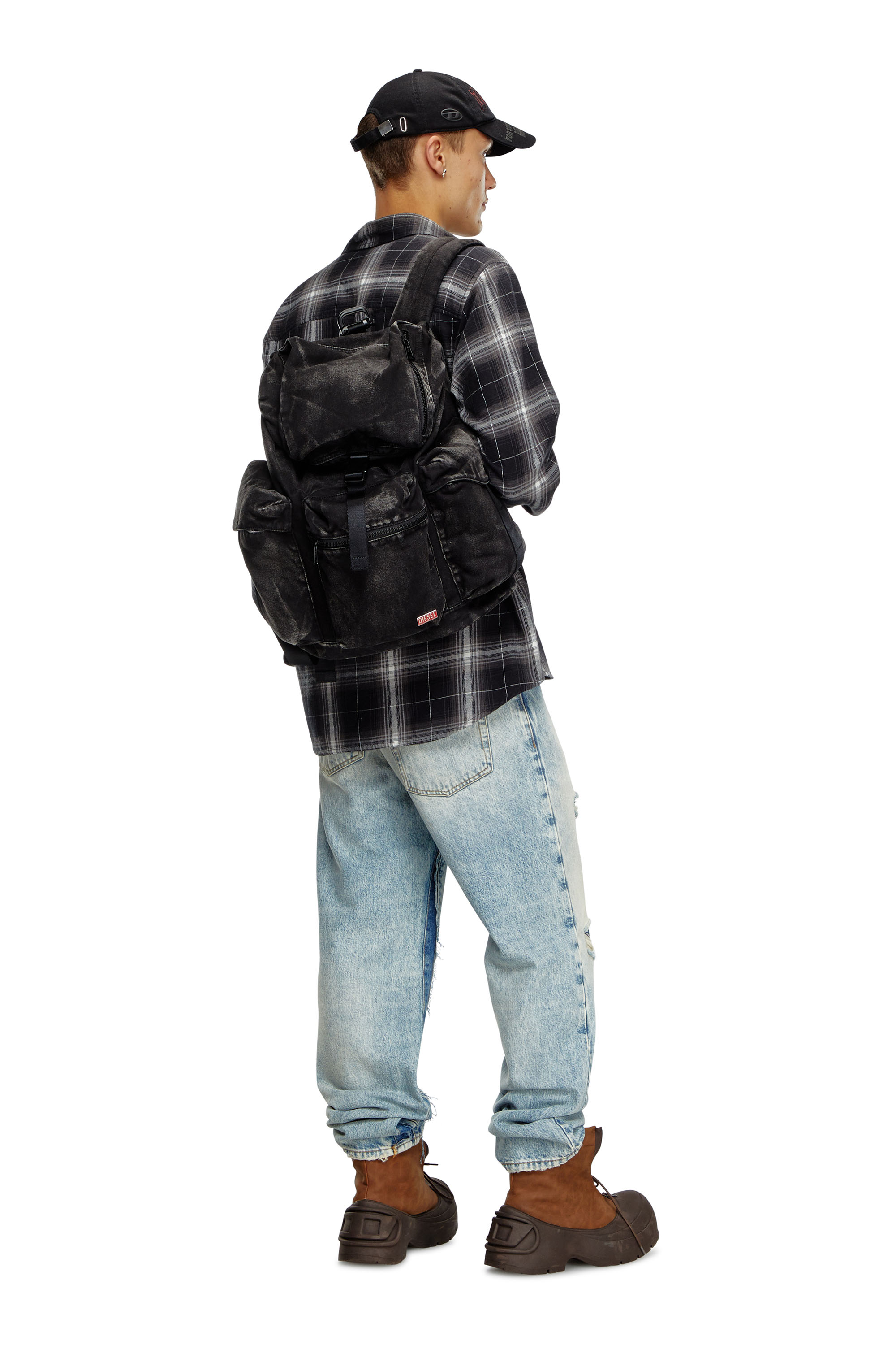 Diesel - UTLT BACKPACK, Utlt Backpack-Sac &agrave; dos Utility en denim effet nuage Homme in Noir - 1