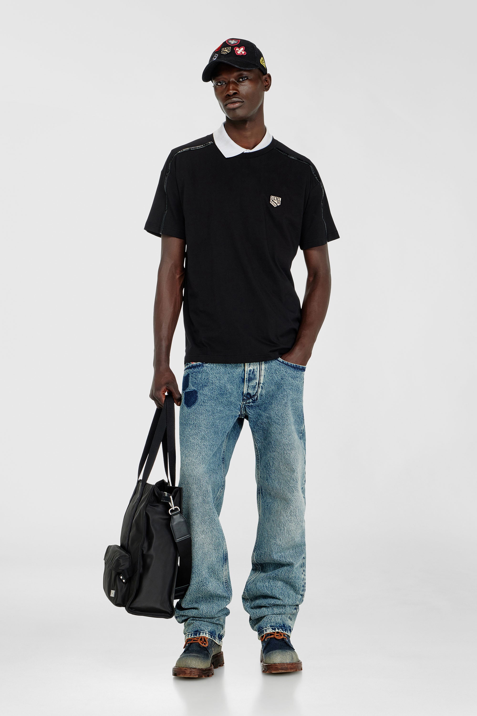 Diesel - T-NORM-FL, T-shirt avec finitions contrastantes et patch logo Homme in Noir - 2