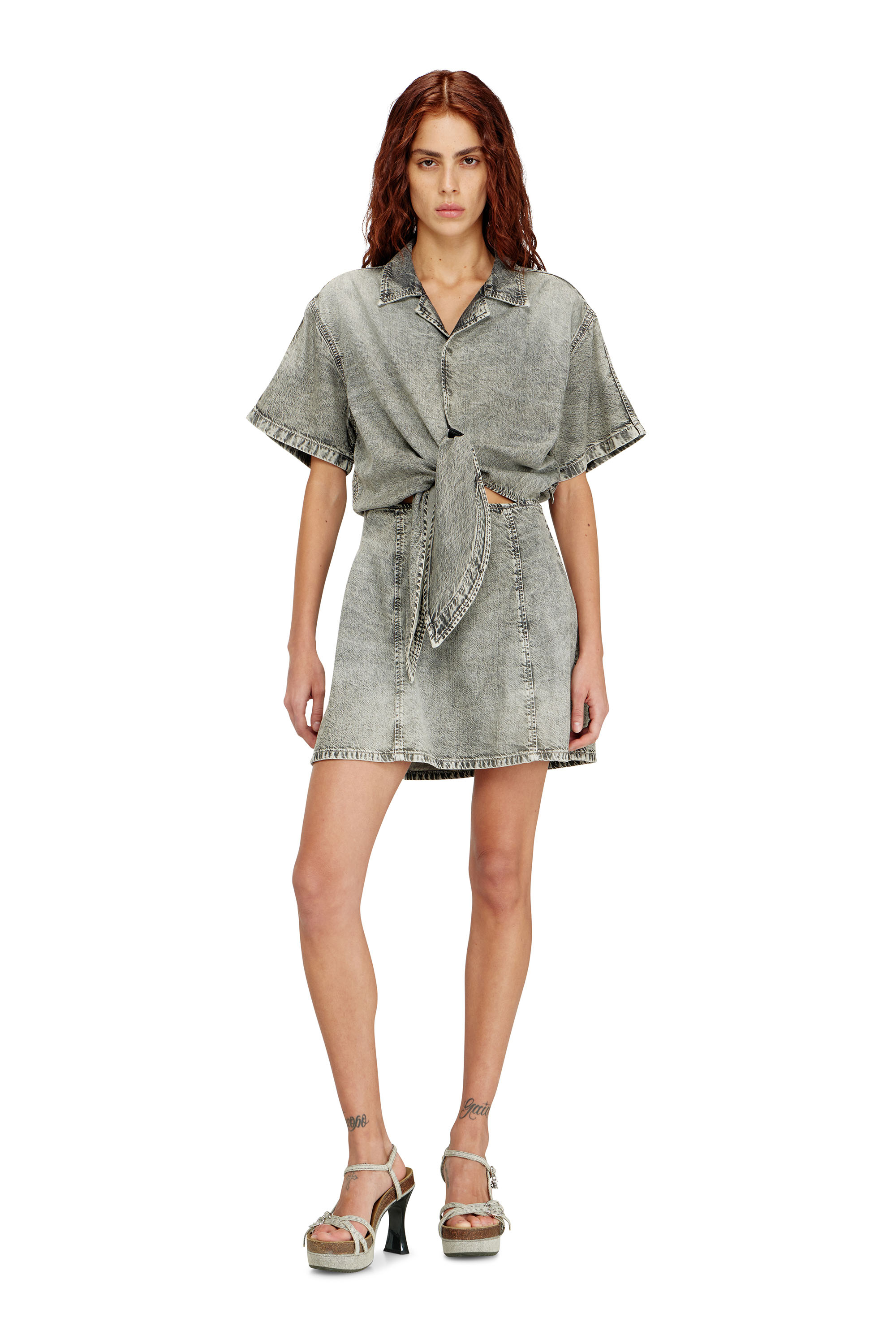 Diesel - DE-STALY-S, Robe en denim avec rayures athl&eacute;tiques Femme in ToBeDefined - 3