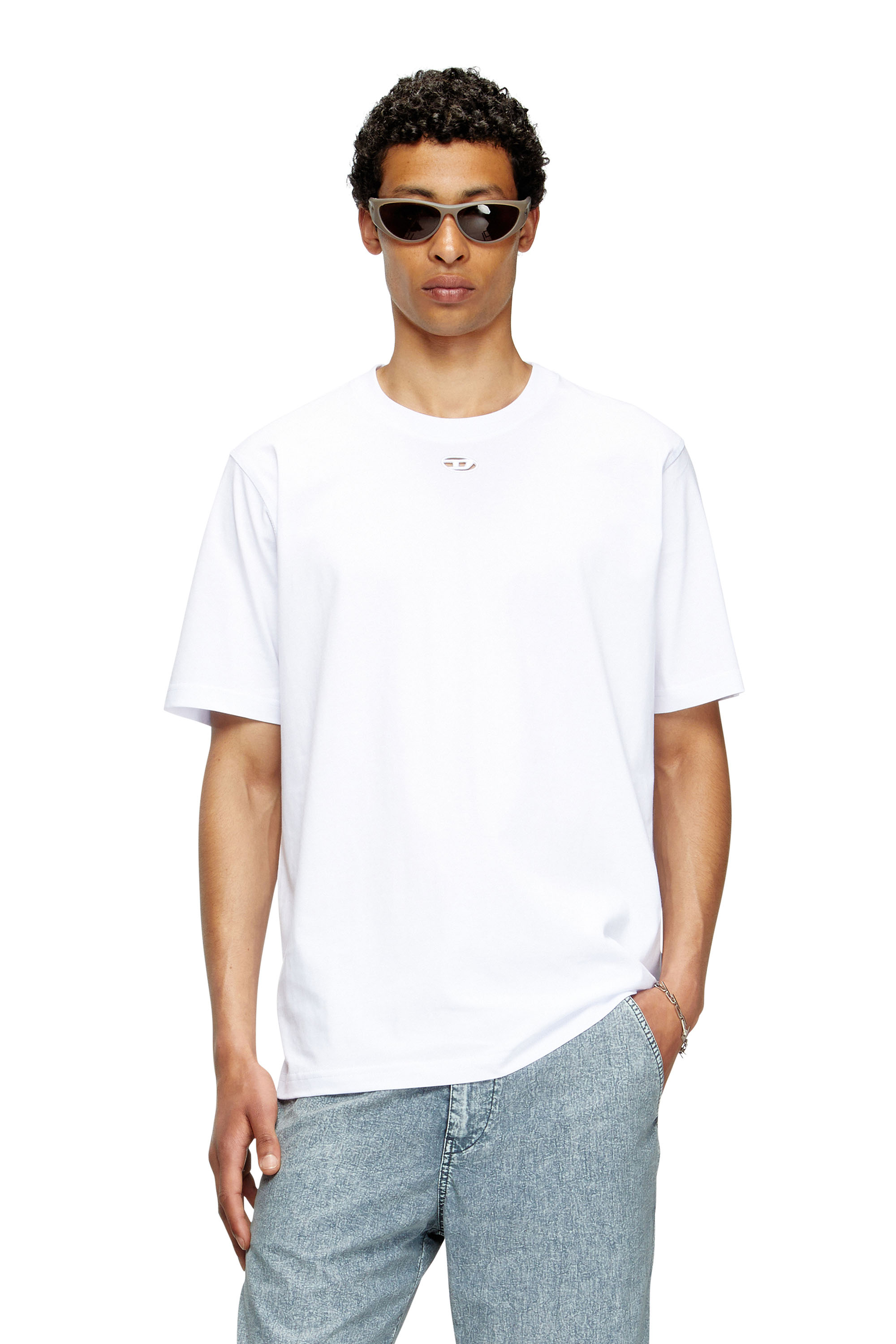 Diesel - T-ADJUST-MAREY, T-shirt avec cut-out à logo Oval D Homme in Blanc - 1