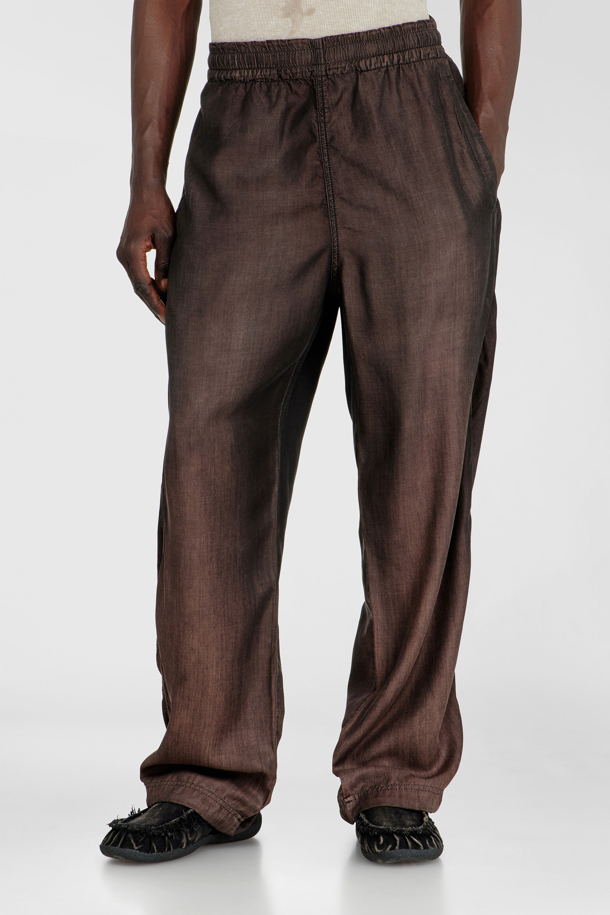 Diesel - Relaxed Jeans D-Roder 068YF Mixte, Marron Fonc&eacute; - Image 1