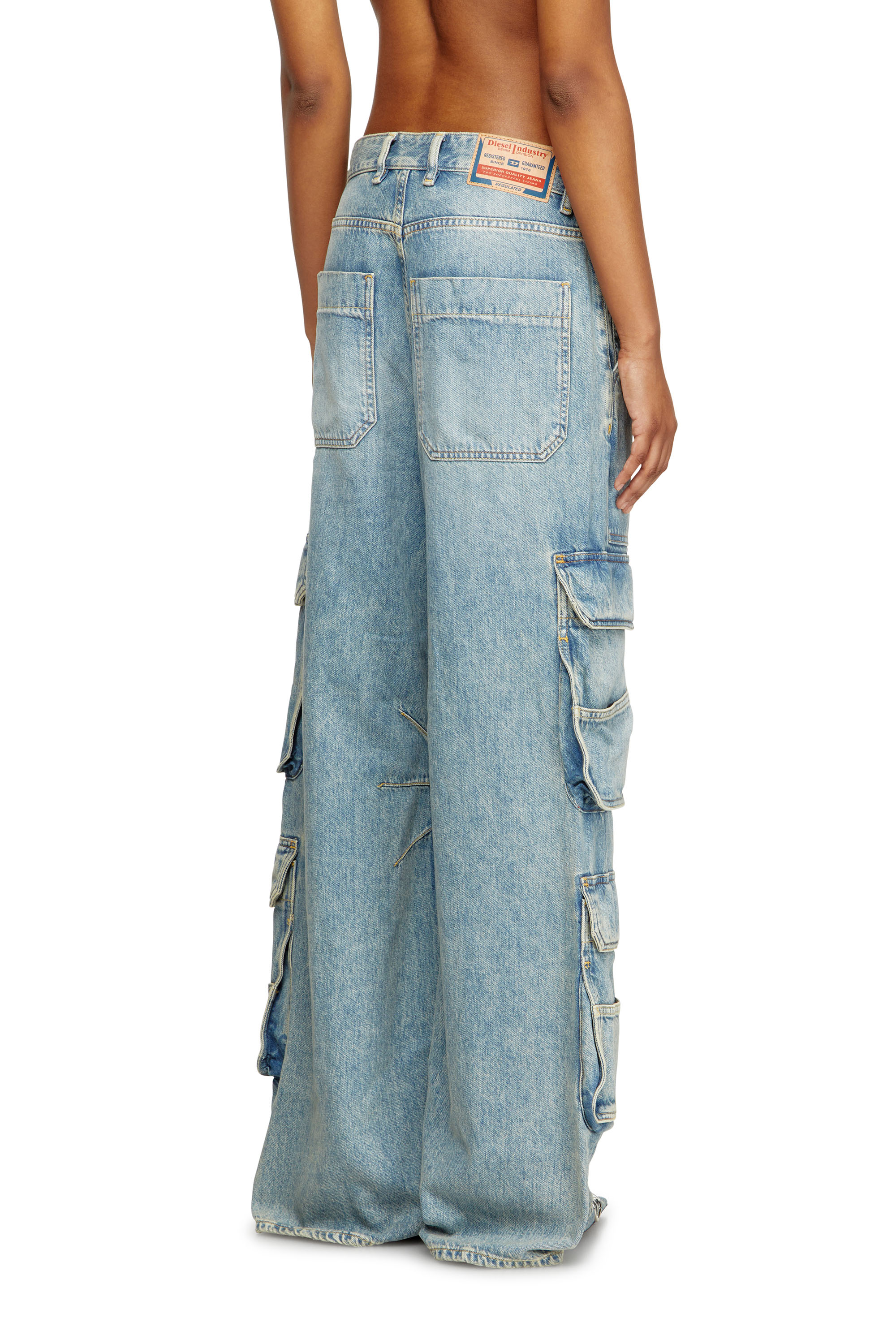 Diesel - Relaxed Jeans 1996 D-Sire 0DBCX Femme, Bleu Clair - Image 4