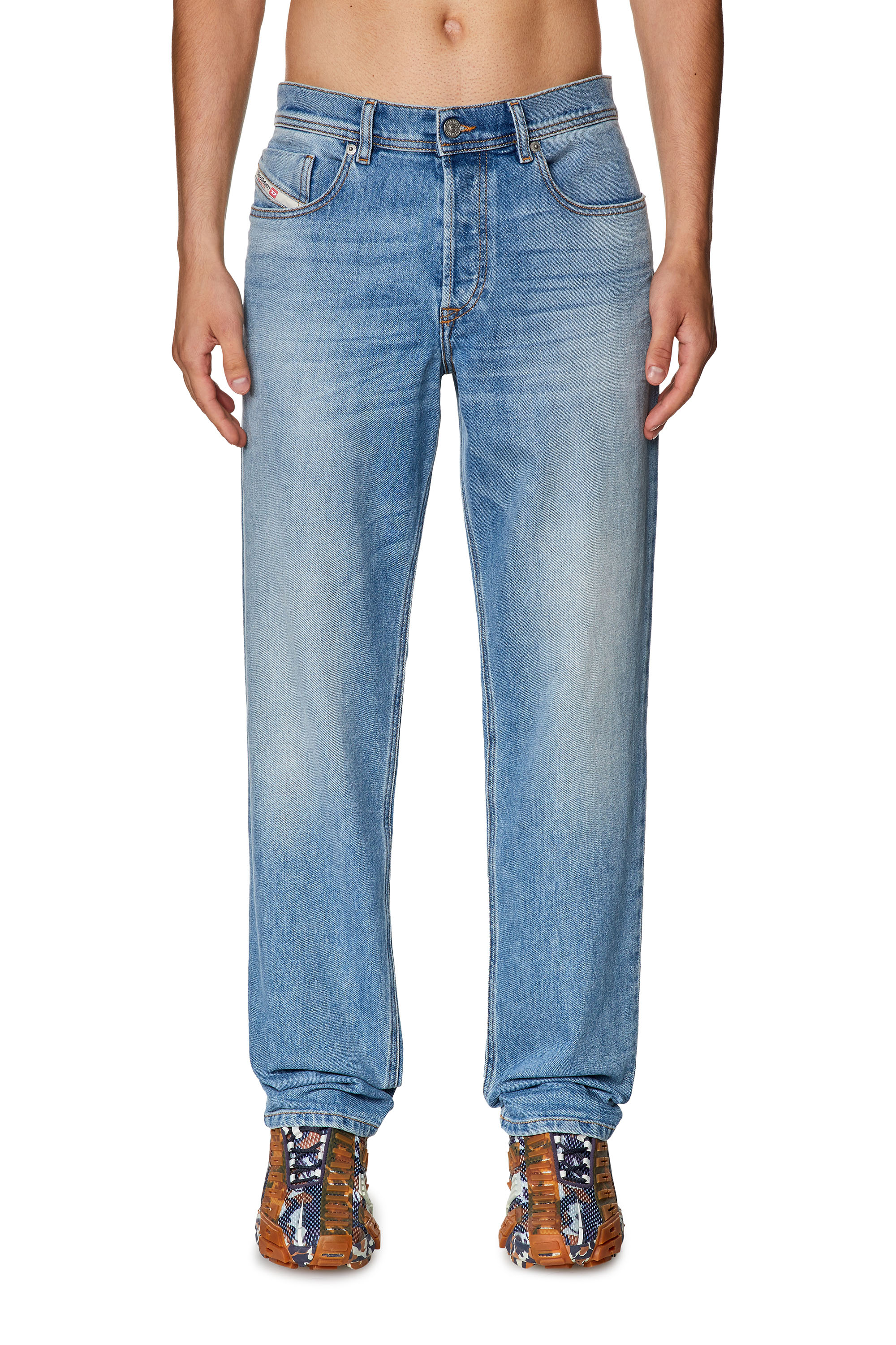 Diesel - Tapered Jeans 2023 D-Finitive 09F81, Bleu moyen - Image 1