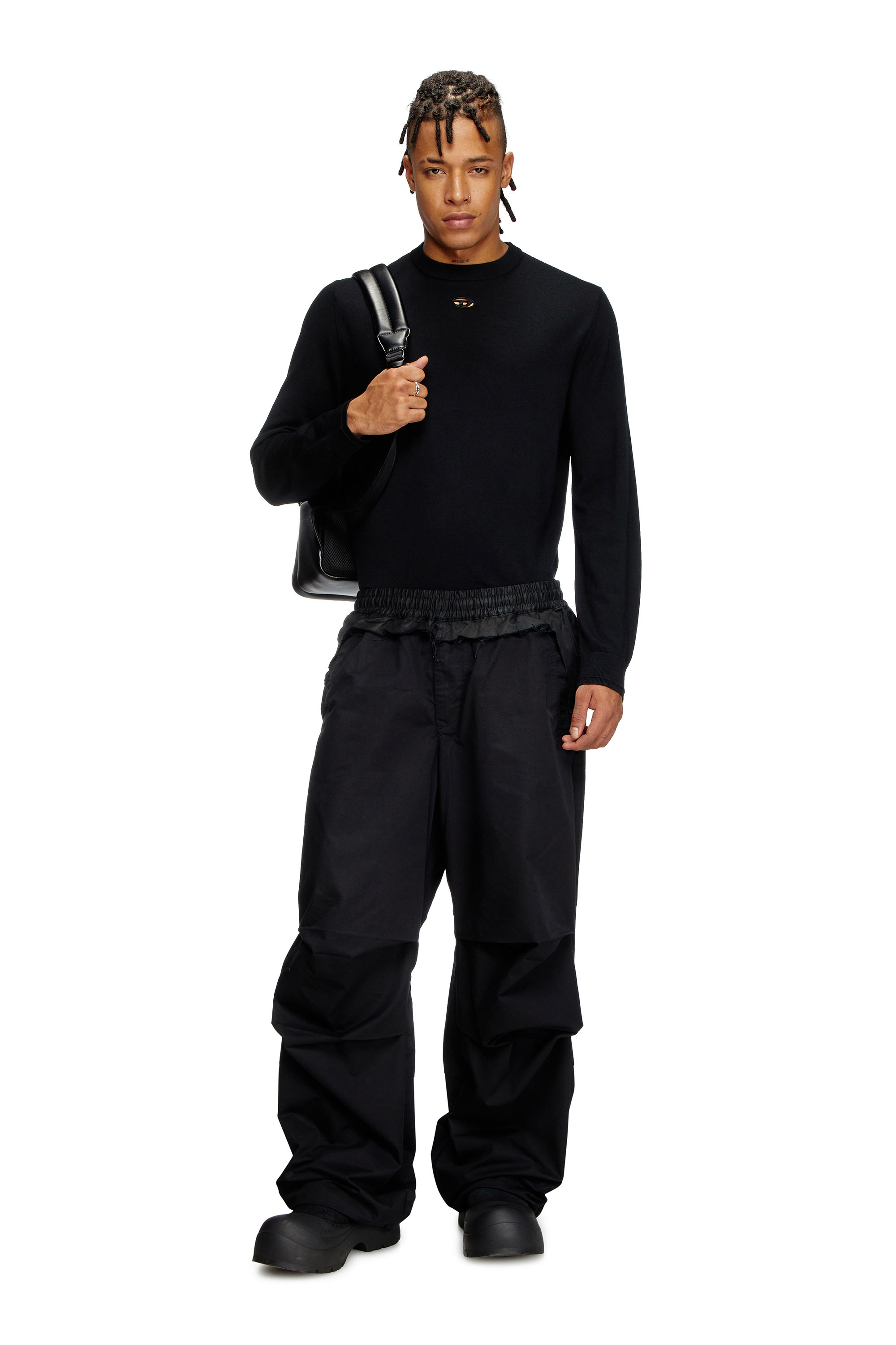 Diesel - K-VALIAM, Pull en laine avec logo cut-out Homme in Noir - 2