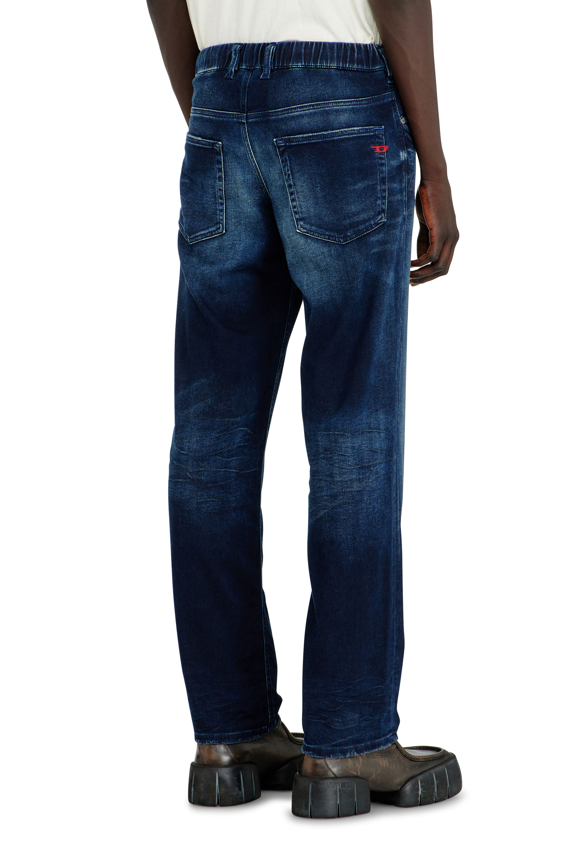 Diesel - Regular 2090 D-Veekley Joggjeans&reg; 09P93 Homme, Bleu Fonc&eacute; - Image 3