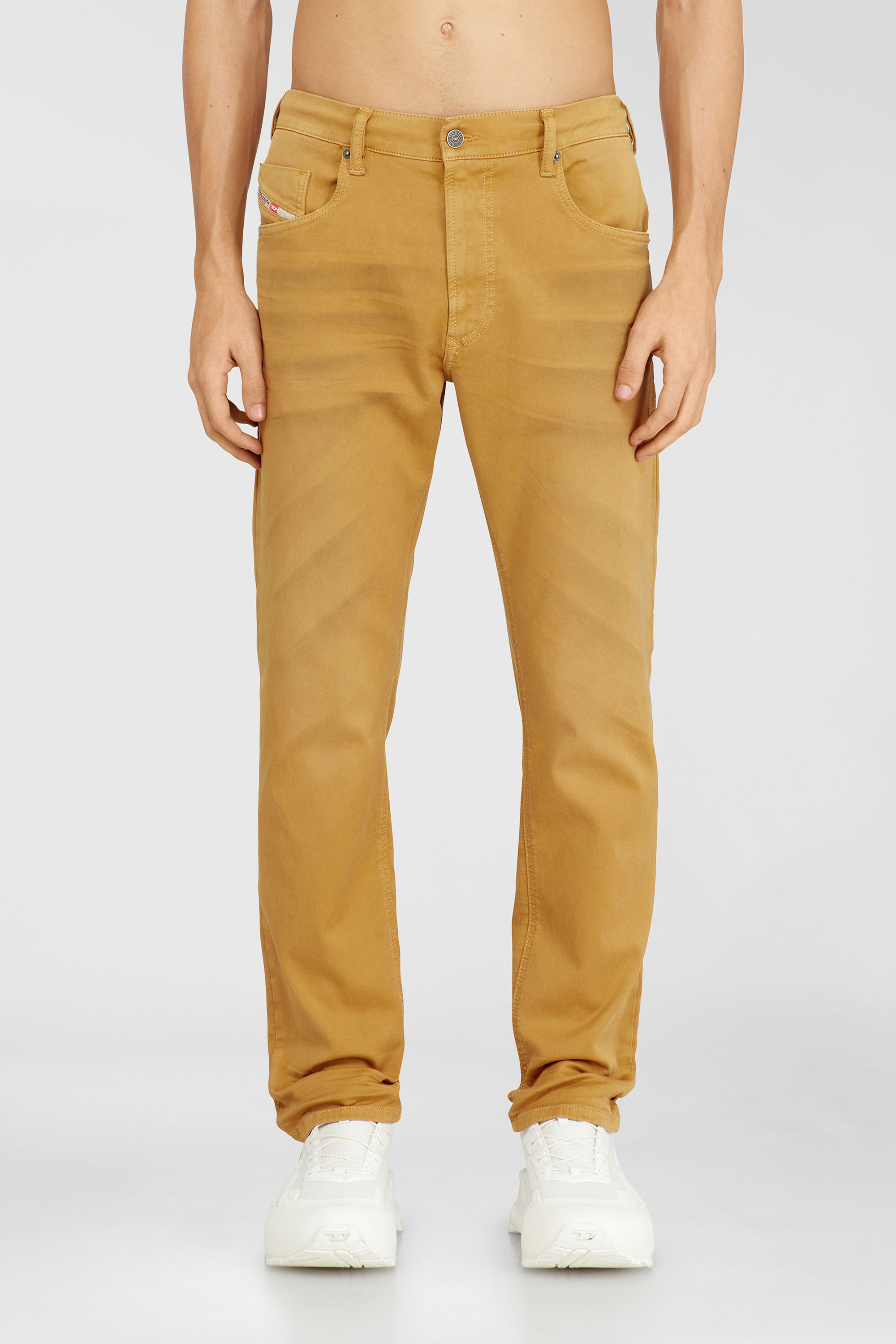 Diesel - Regular 2032 D-Krooley-BW Joggjeans&reg; 0670M Homme, Marron Clair - Image 2