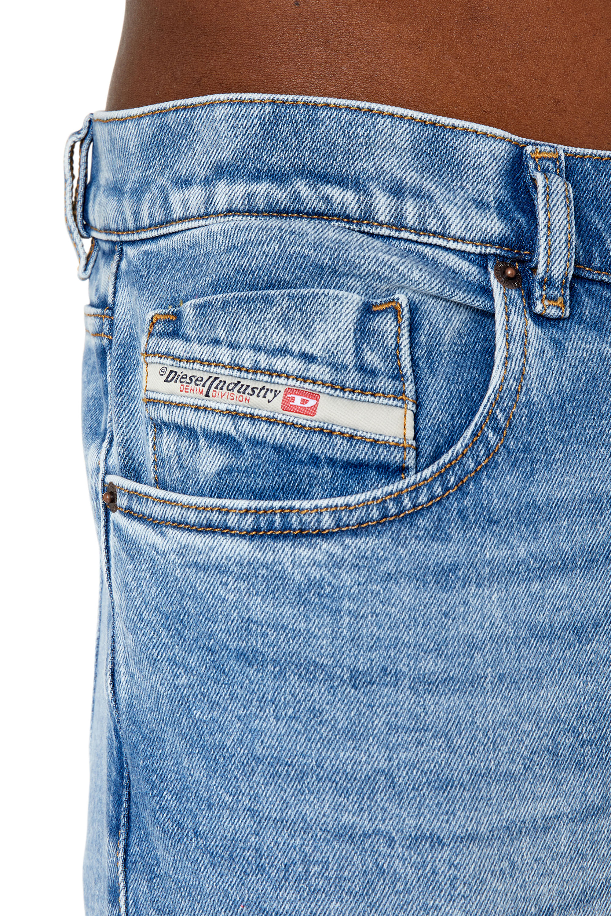 Diesel - 2019 D-Strukt 9B92L Slim Jeans, Bleu Clair - Image 4