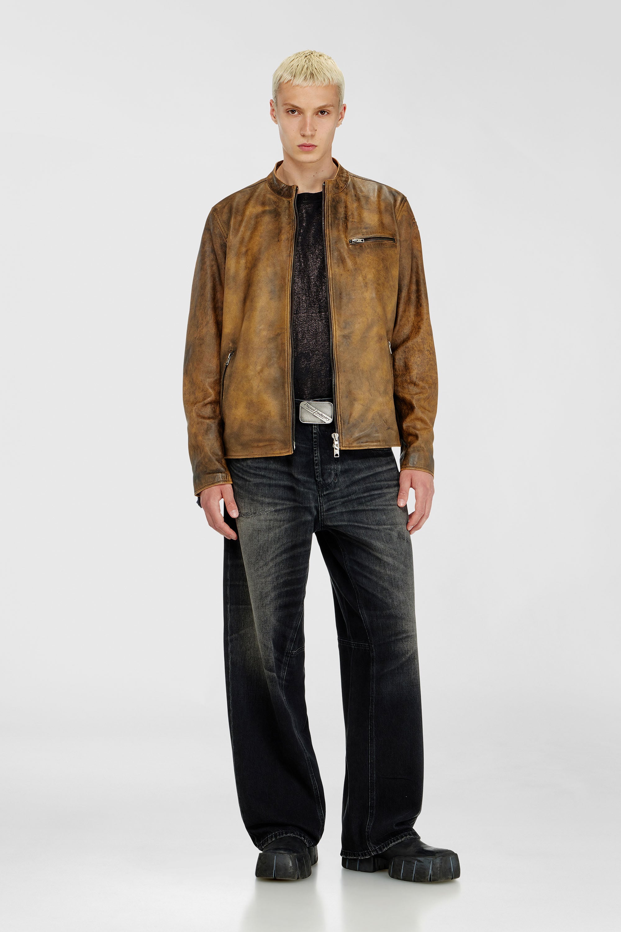 Diesel - L-ZAD-KNCZ, Biker jacket en cuir trait&eacute; Homme in Marron - 1
