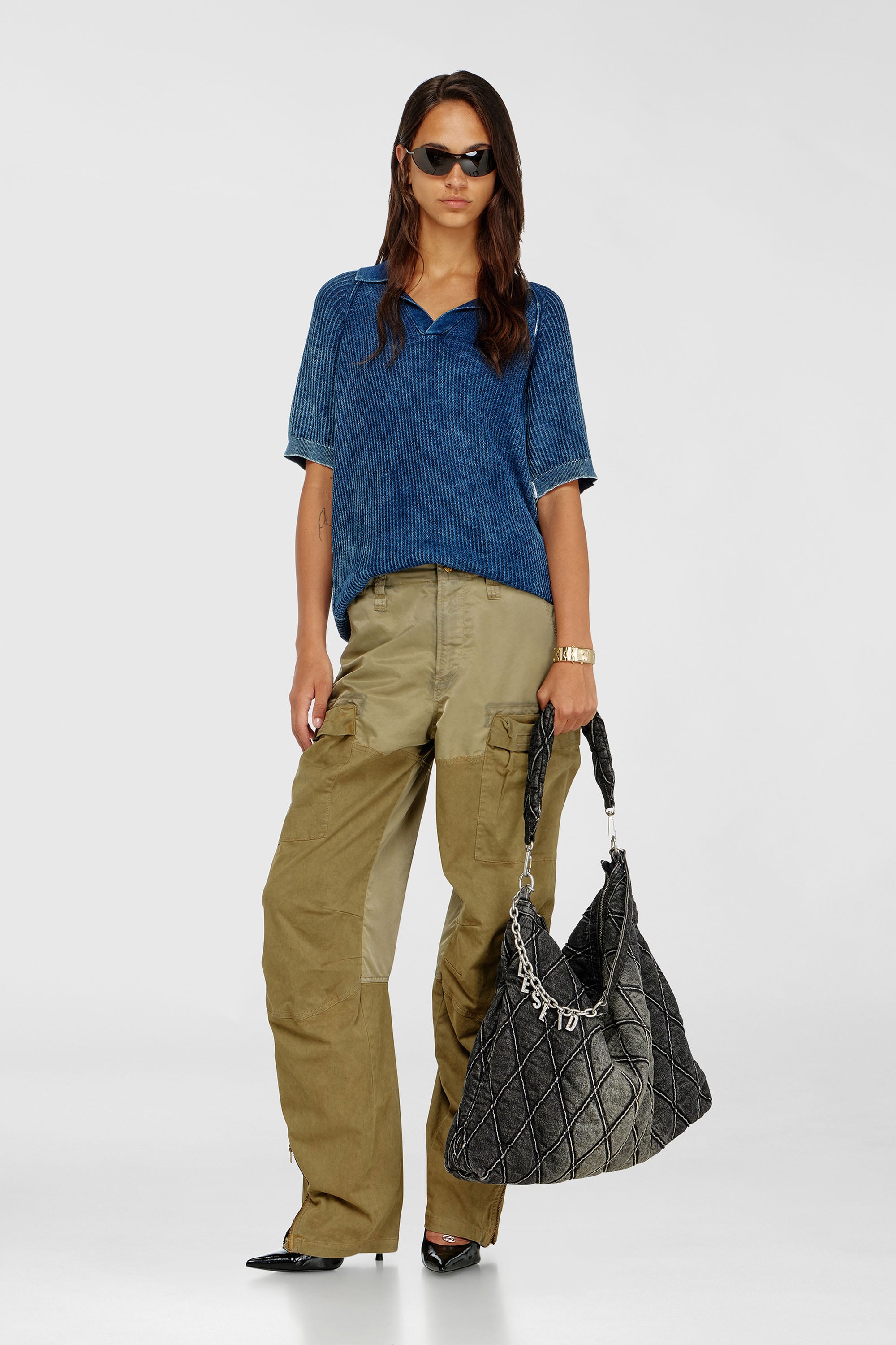 Diesel - P-ARKER, Pantalon cargo en coton et nylon Femme in Vert - 1