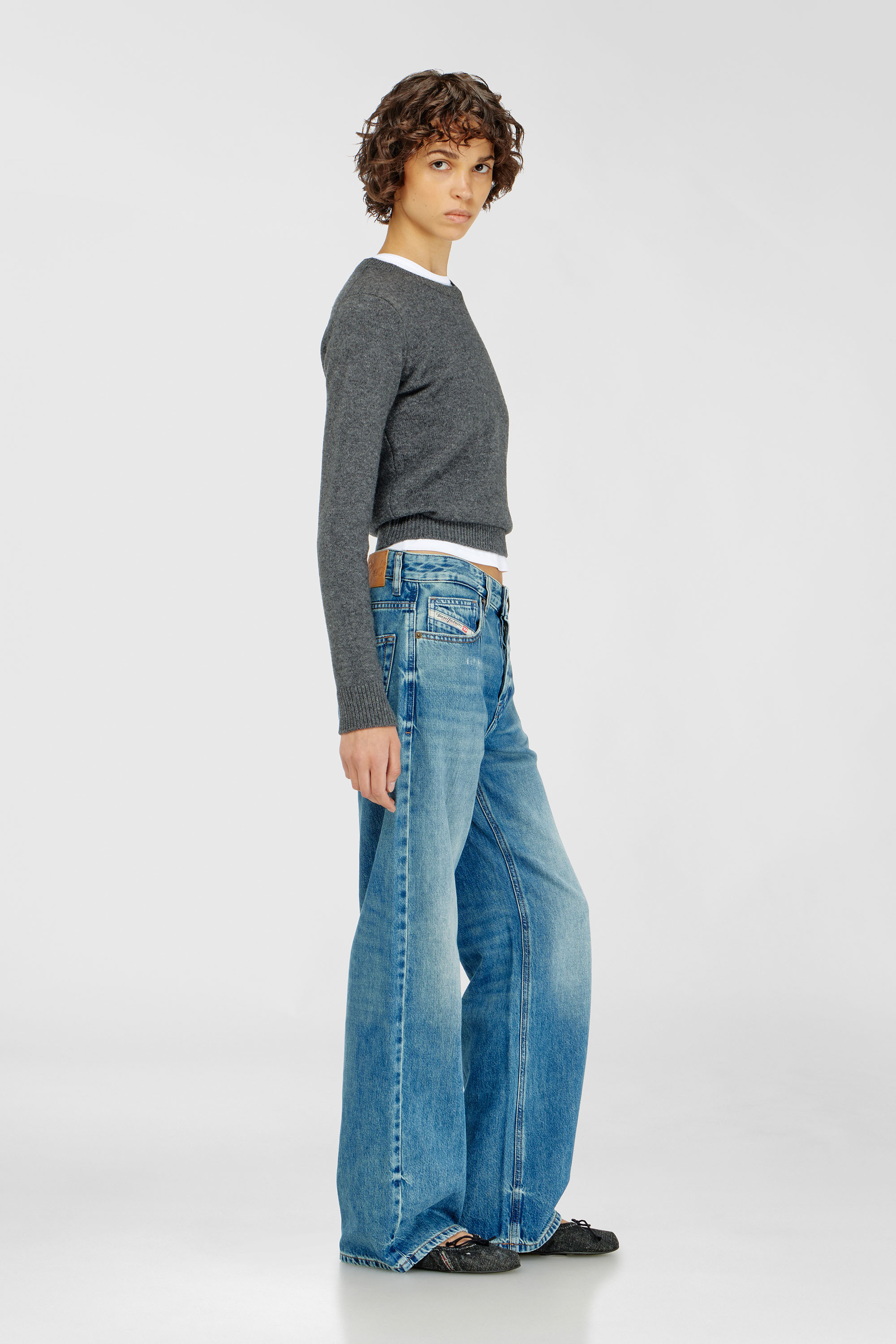 Diesel - Woman's Relaxed Jeans 1990 D-Waigee 0TJDI, Medium blue - 2