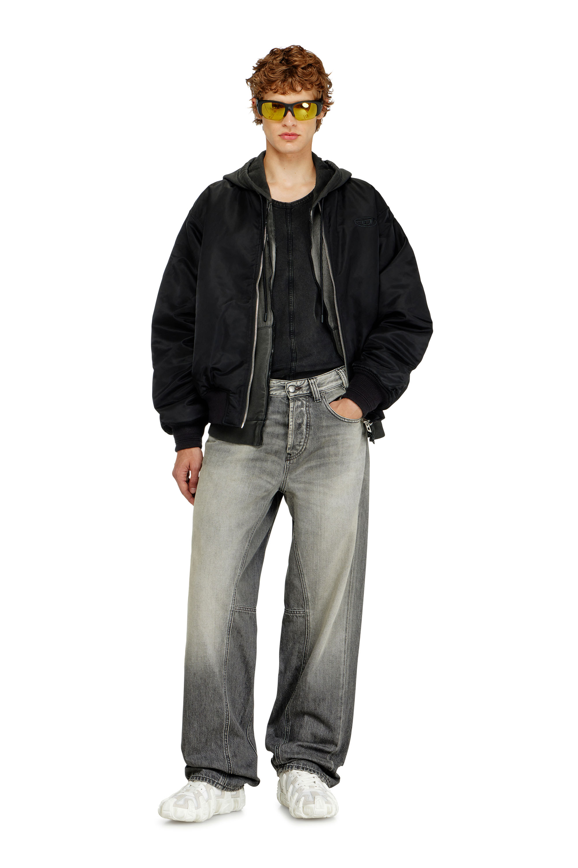 Diesel - W-TYPE-D1, Blouson aviateur rembourr&eacute; avec broderie Oval D Homme in Noir - 1