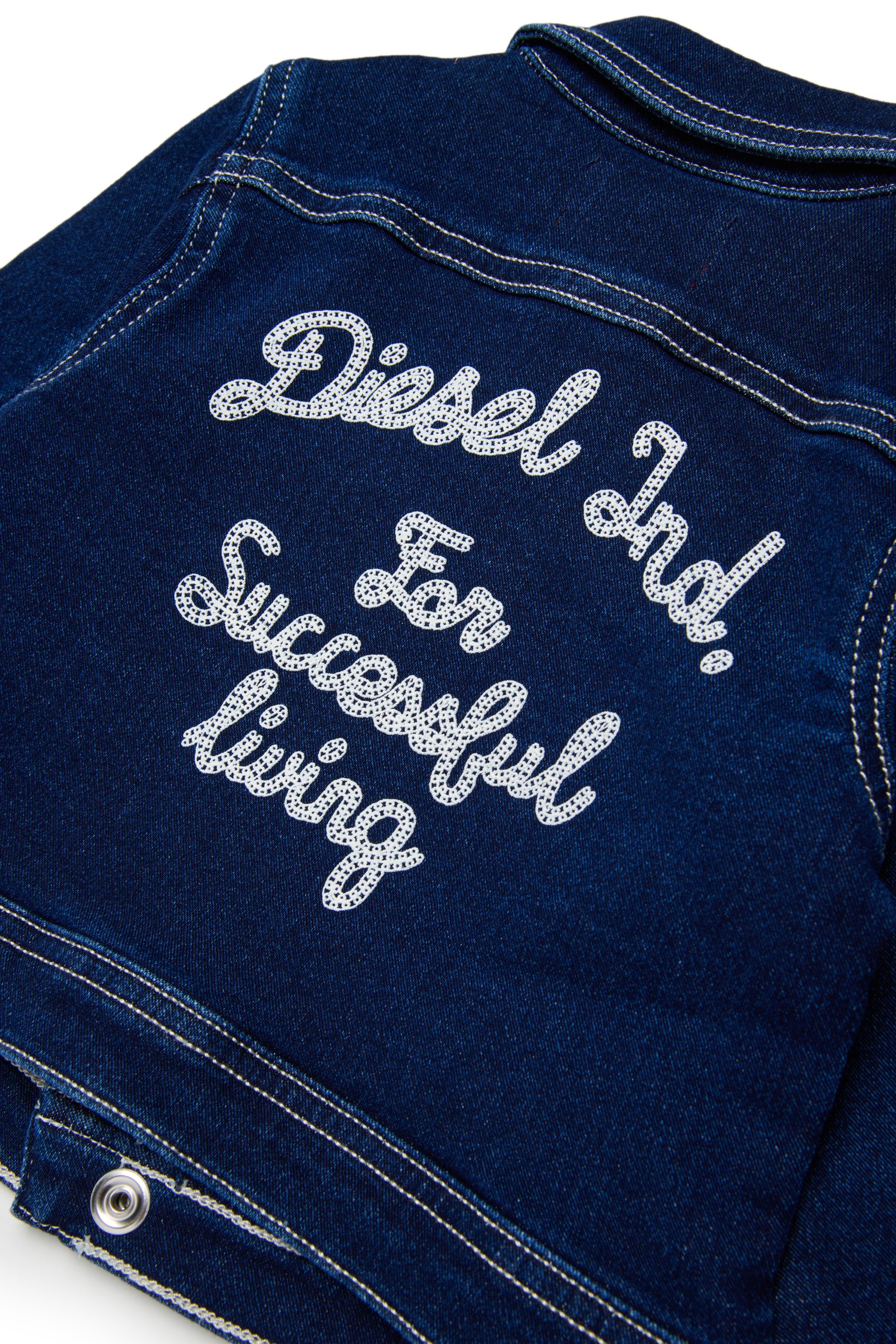 Diesel - JOMYB JJJ, Veste JoggJeans avec broderie au dos Mixte in Bleu - 4