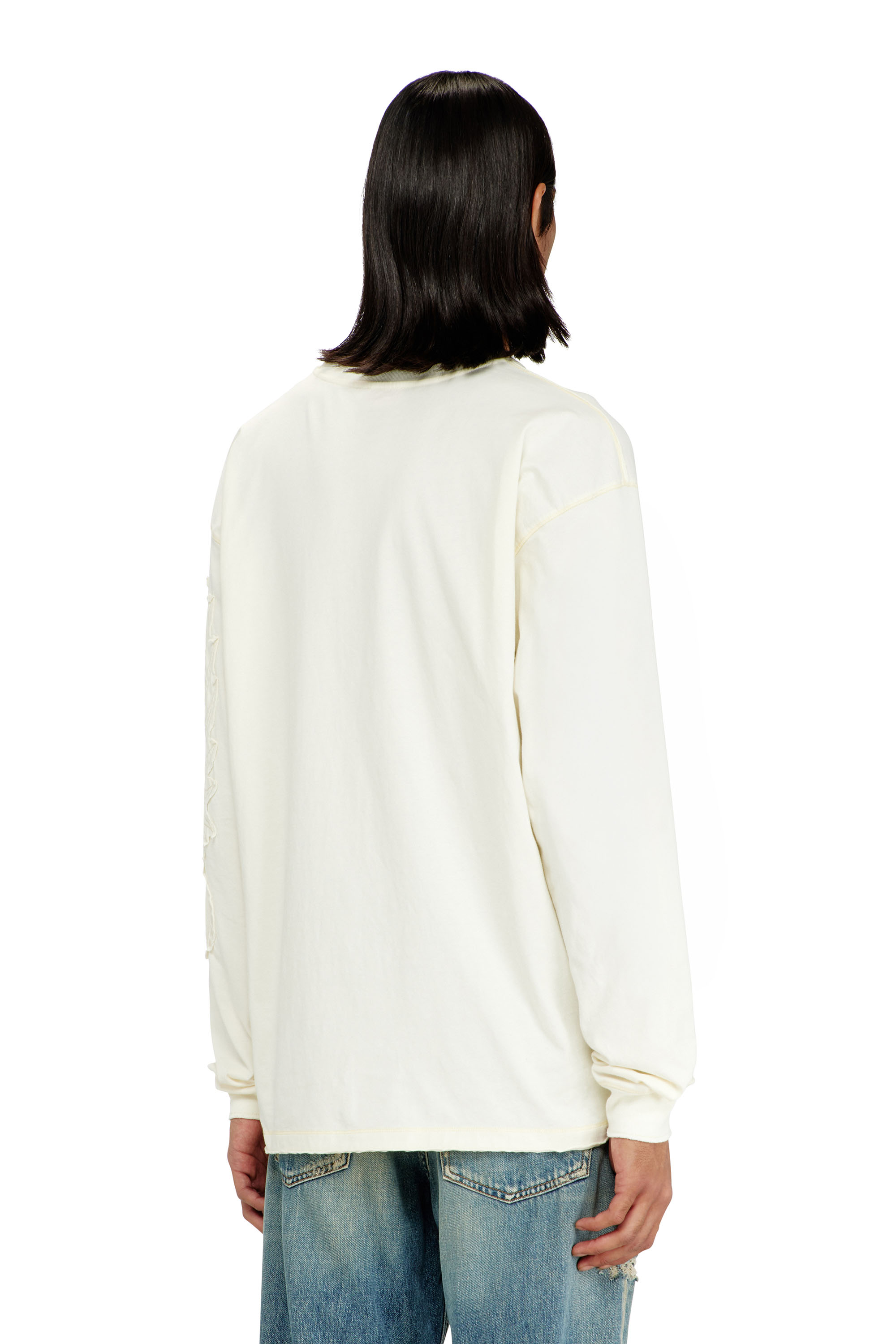 Diesel - T-NORM-LS-AA3, T-shirt manches longues avec imprim&eacute;s et patchs Homme in Blanc - 4