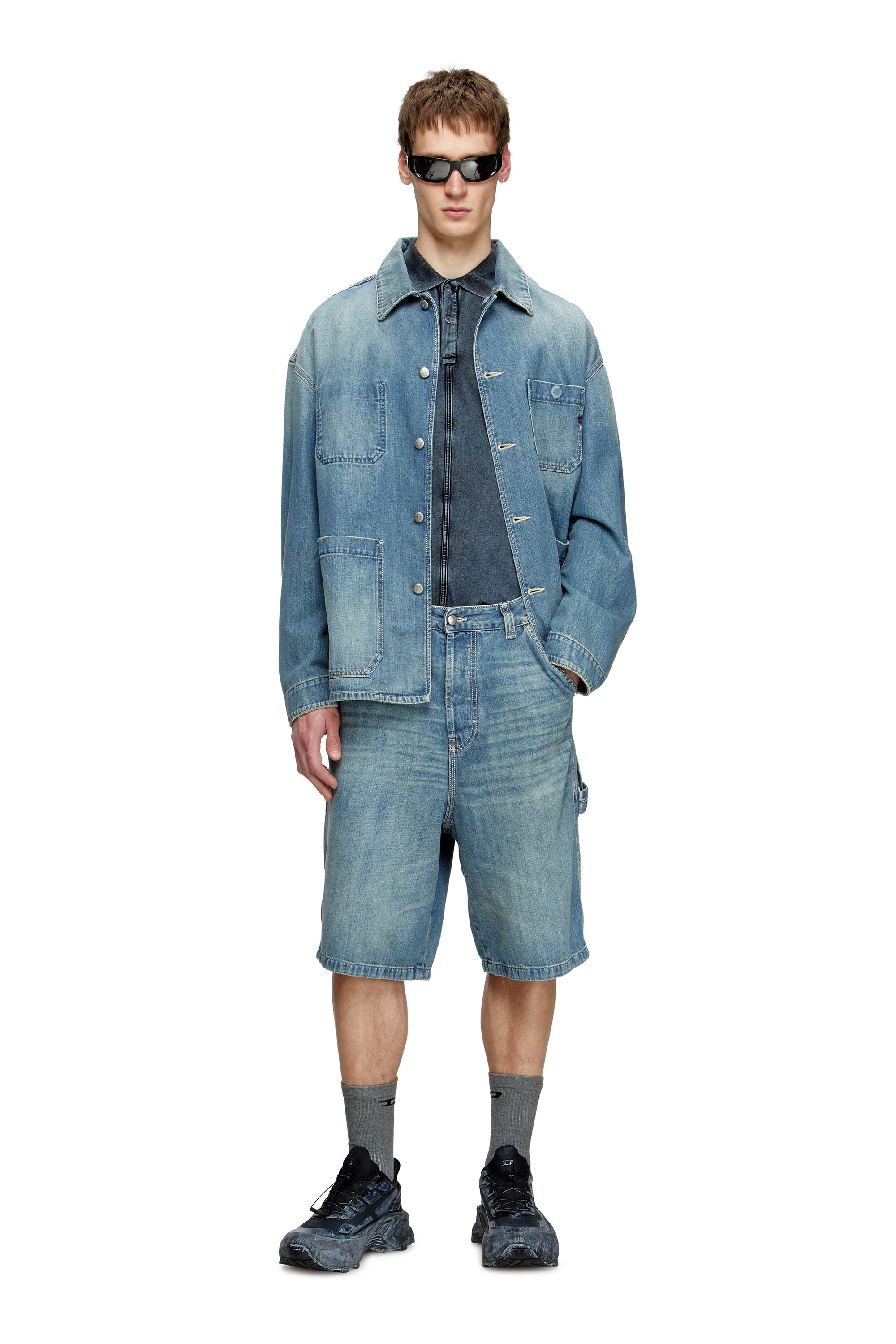 Diesel - D-LIVERY-W-SHORT, Short en denim de style utilitaire Homme in Bleu - 1
