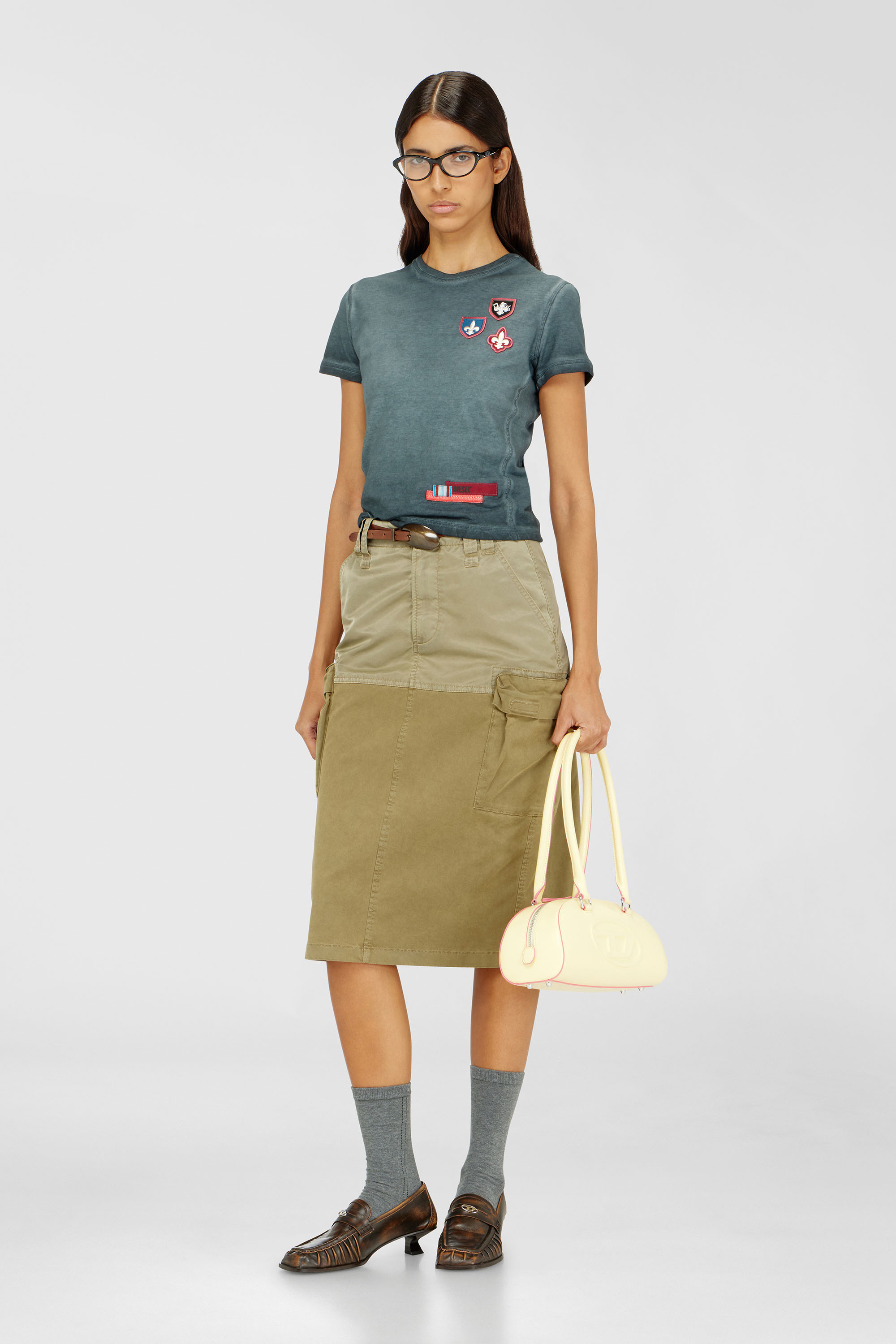 Diesel - T-UNCUTY-WAF, T-shirt avec patchs et c&ocirc;t&eacute;s en micro-waffle Femme in Vert - 2